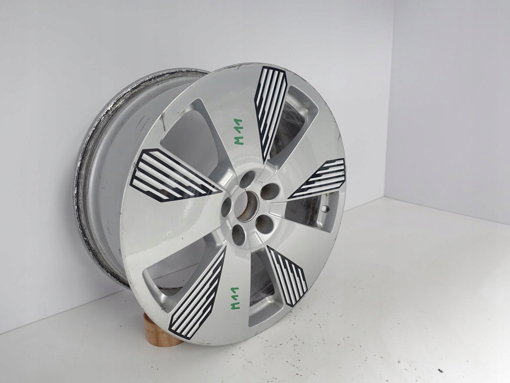AUDI E-TRON 4KE 18-22 FELGA 8,5X19 ET36 5X112 AUDI E-TRON 4KE 18-22 FELGA 8,5X19 ET36 5X112 - obrazek 2