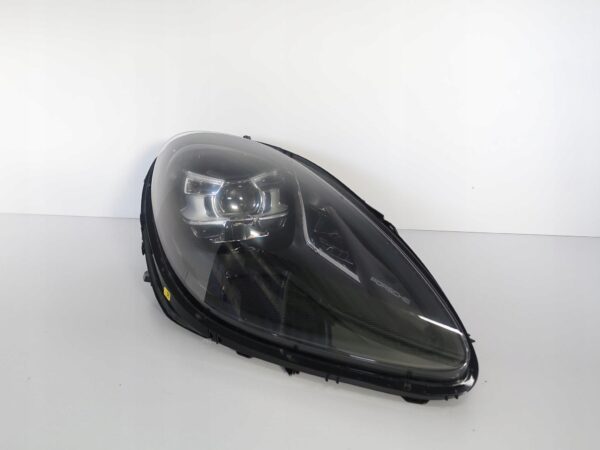 PORSCHE MACAN 95B LIFT 18-22 FULL LED PRAWA EU LAMPA