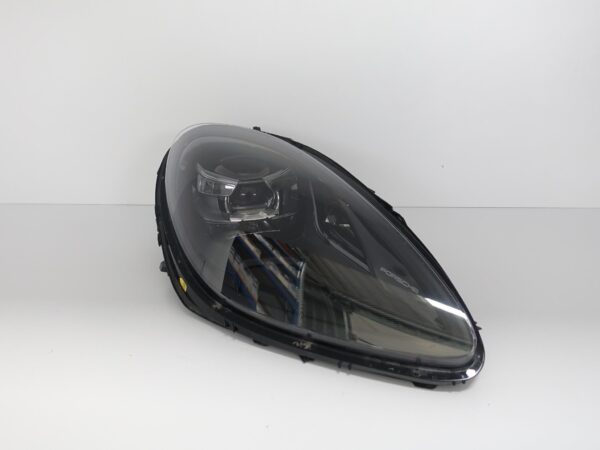 PORSCHE MACAN 95B LIFT 18-22 GTS FULL LED PRAWA EU LAMPA
