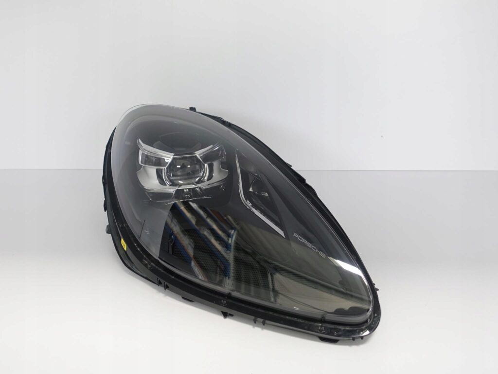 PORSCHE MACAN 95B LIFT 18-22 FULL LED PRAWA EU LAMPA