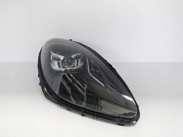 PORSCHE MACAN 95B LIFT 18-22 FULL LED PRAWA EU LAMPA