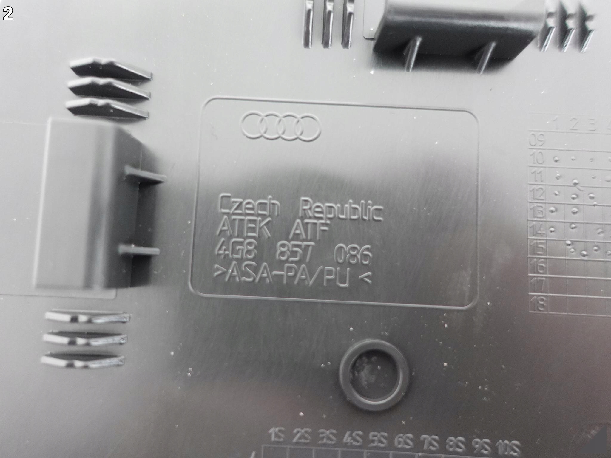 AUDI A7 S7 RS7 S-LINE 4G8 10-18 ZAŚLEPKA BOCZNA DESKI KOKPITU PRAWA AUDI A7 S7 RS7 S-LINE 4G8 10-18 ZAŚLEPKA BOCZNA DESKI KOKPITU PRAWA - obrazek 3
