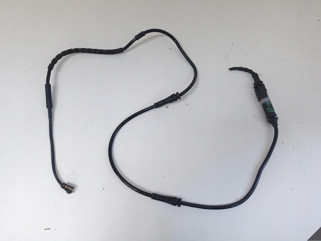 BMW F06 F07 F10 F11 CZUJNIK ZUŻYCIA KLOCKÓW PRZÓD BMW F06 F07 F10 F11 CZUJNIK ZUŻYCIA KLOCKÓW PRZÓD