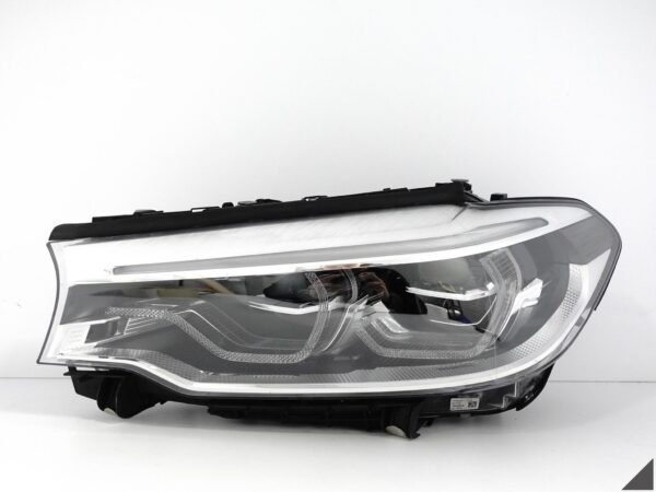 BMW 5 G30 G31 M5 F90 17-20 LAMPA ADAPTIVE FULL LED LEWA PRZÓD EUROPA BMW 5 G30 G31 M5 F90 17-20 LAMPA ADAPTIVE FULL LED LEWA PRZÓD EUROPA