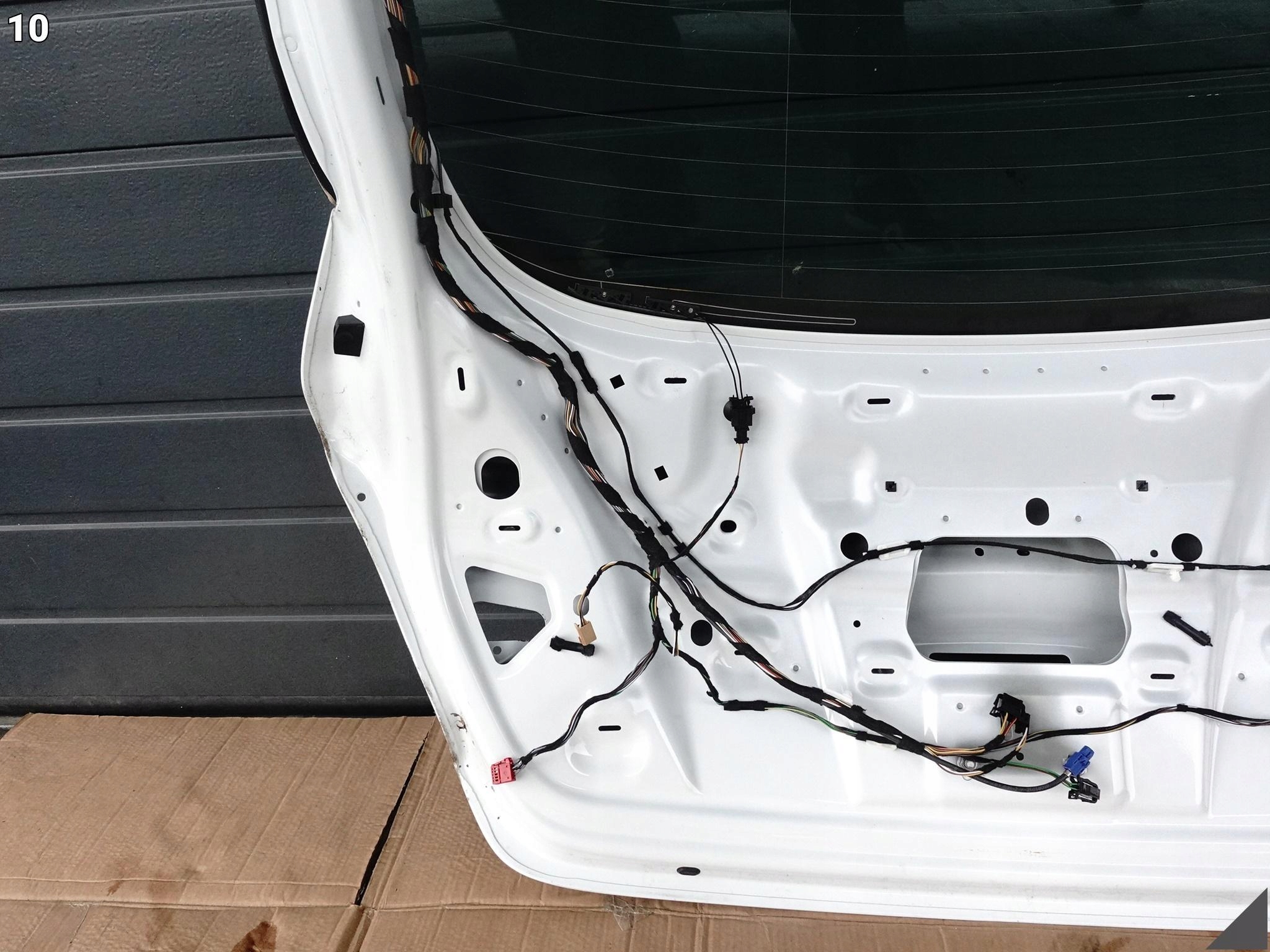 AUDI RS7 S7 A7 4G8 C7 10-18 KLAPA POKRYWA BAGAŻNIKA SZYBA KOLOR LS9R S9R AUDI RS7 S7 A7 4G8 C7 10-18 KLAPA POKRYWA BAGAŻNIKA SZYBA KOLOR LS9R S9R - obrazek 11