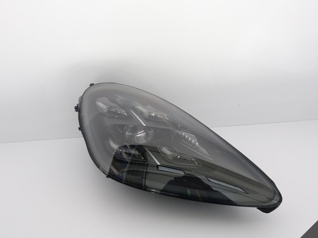PORSCHE CAYENNE 9Y0 E3 18- LAMPA MATRIX FULL LED