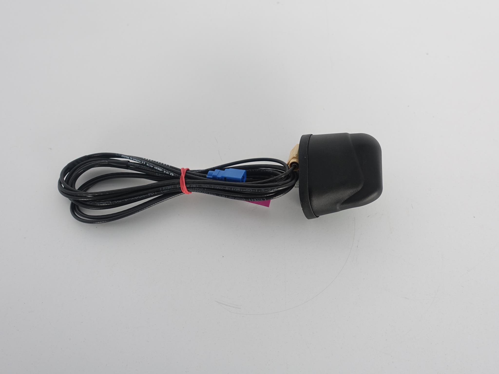 MERCEDES INSTALACJA ANTENA WIFI BLUETOOTH MERCEDES INSTALACJA ANTENA WIFI BLUETOOTH - obrazek 2