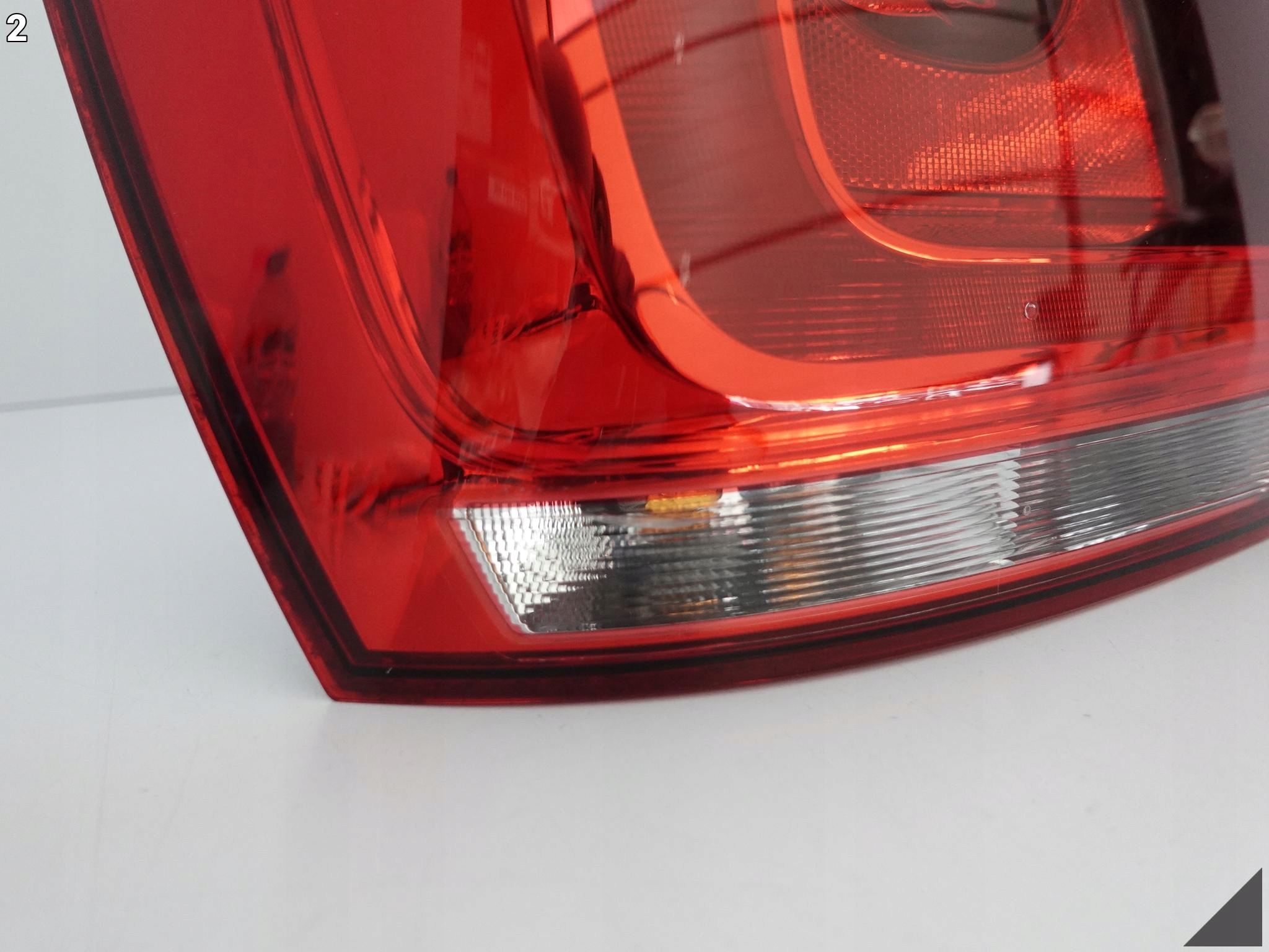 VW POLO V 5 6R0 09-14 LAMPA LEWA TYŁ EUROPA VW POLO V 5 6R0 09-14 LAMPA LEWA TYŁ EUROPA - obrazek 3