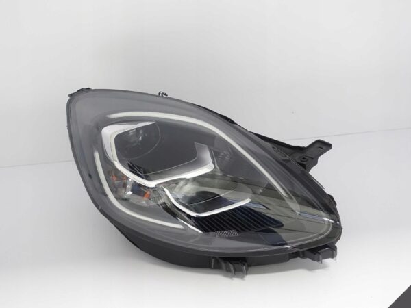 FORD PUMA 19- LAMPA FULL LED PRAWA EUROPA B.ŁADNA