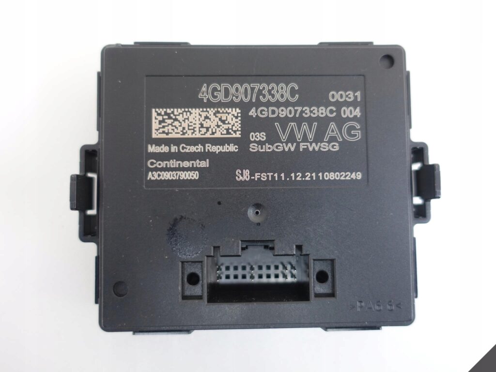 AUDI E-TRON MODUŁ STEROWNIK ŚWIATEŁ 4GD907338C AUDI E-TRON MODUŁ STEROWNIK ŚWIATEŁ 4GD907338C