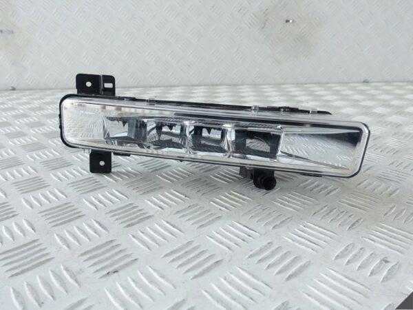 BMW G30 G31 6 G32 LED LAMPA HALOGEN PRAWY IDEALNY