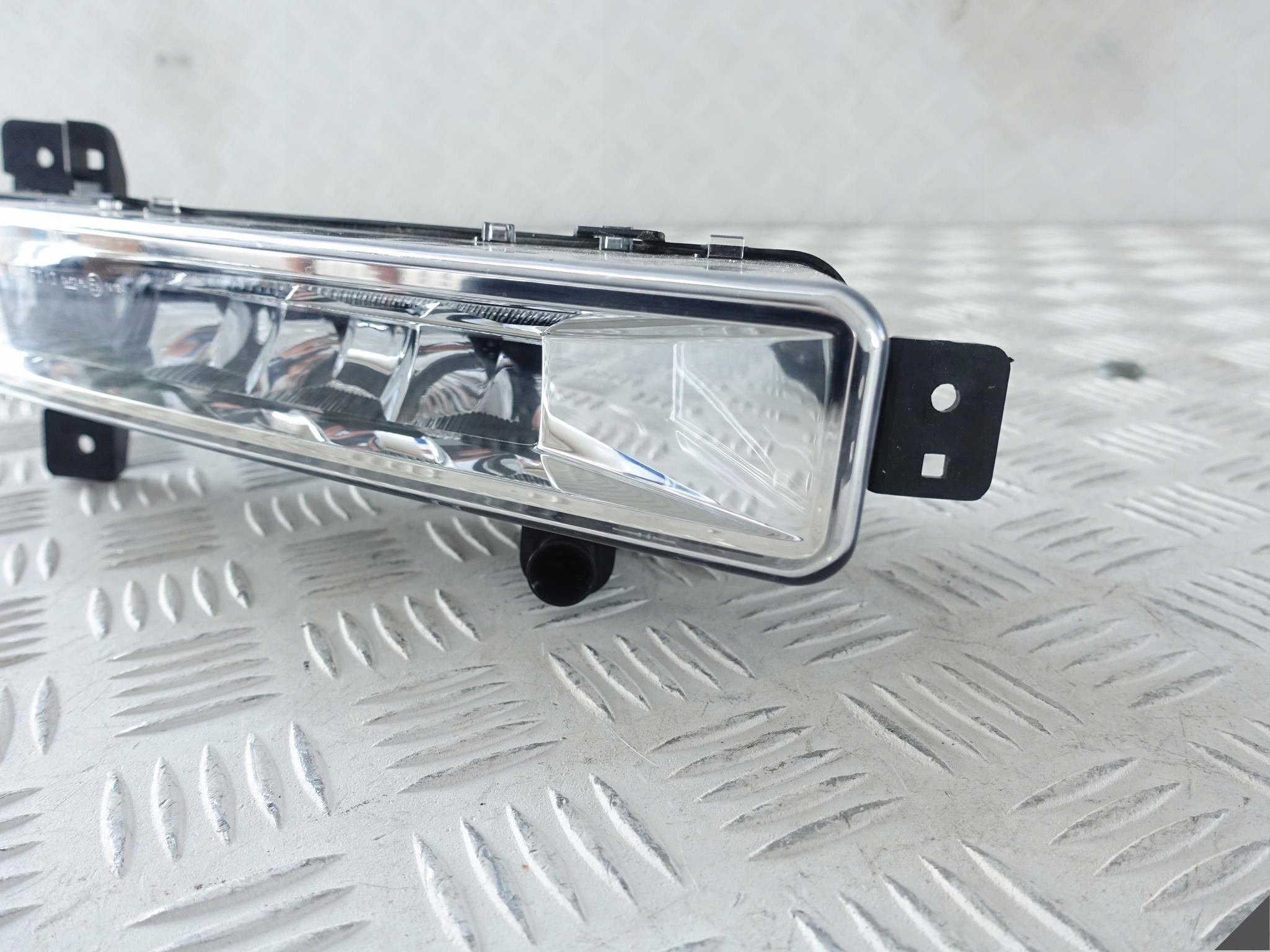 BMW G30 G31 6 G32 LED LAMPA HALOGEN PRAWY IDEALNY BMW G30 G31 6 G32 LED LAMPA HALOGEN PRAWY IDEALNY - obrazek 3