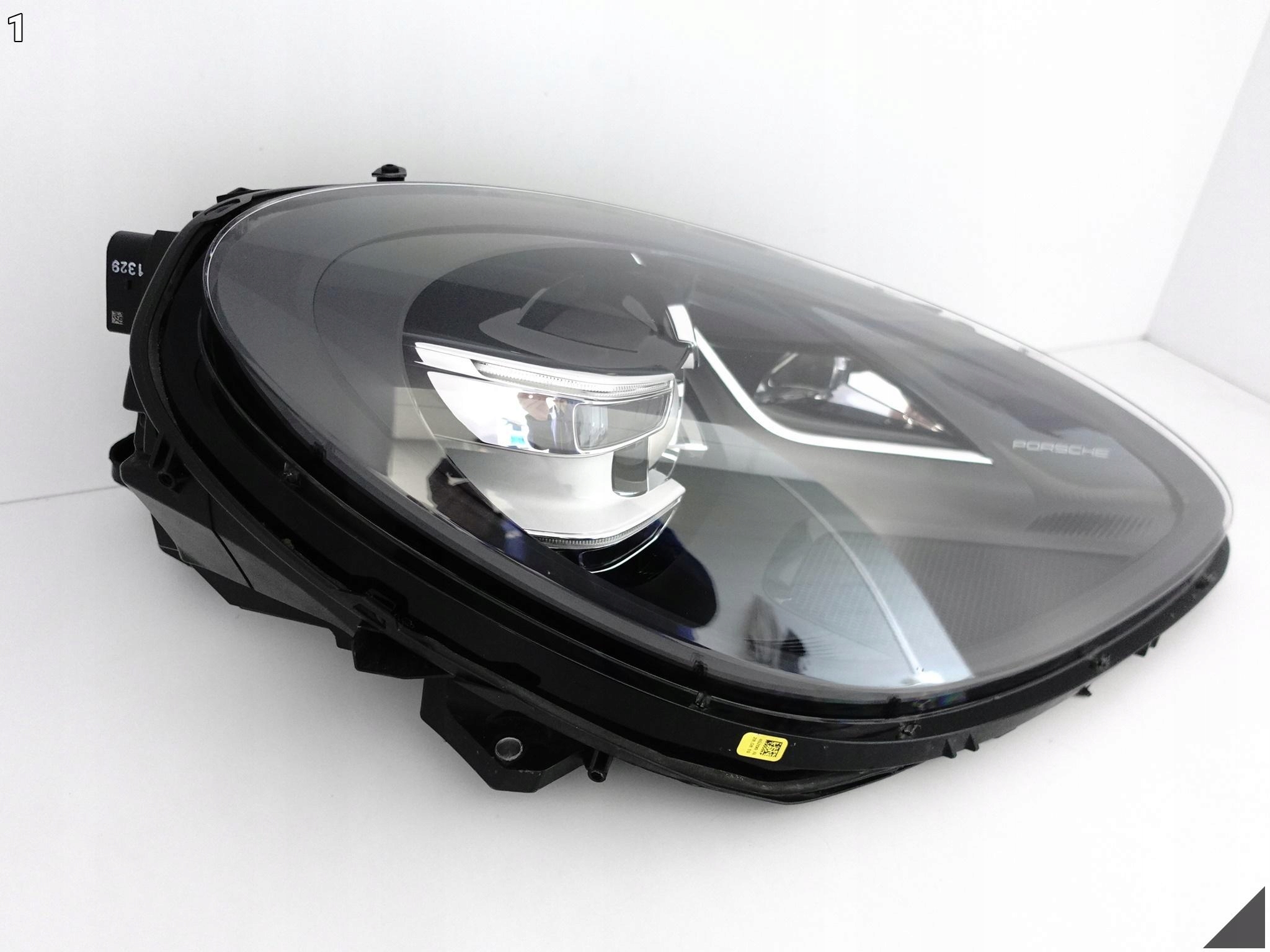 PORSCHE MACAN 95B LIFT 18- PDLS FULL LED LAMPA PRAWA PRZÓD EUROPA *010AP* PORSCHE MACAN 95B LIFT 18- PDLS FULL LED LAMPA PRAWA PRZÓD EUROPA *010AP* - obrazek 2