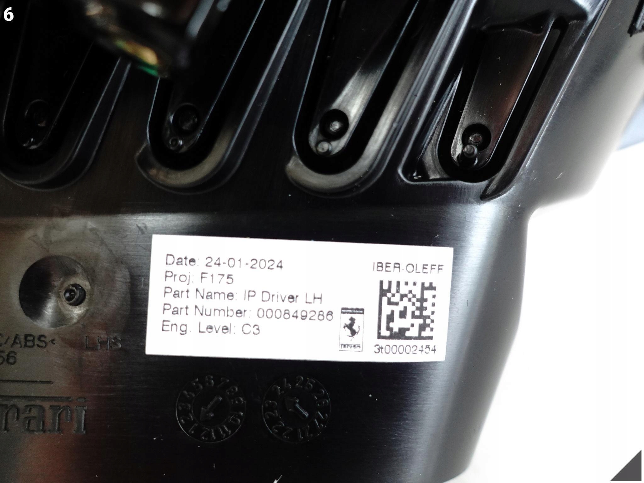 FERRARI PUROSANGUE F175 23- KRATKA NAWIEWU LEWA KOKPIT OSŁONA DEKOR FERRARI PUROSANGUE F175 23- KRATKA NAWIEWU LEWA KOKPIT OSŁONA DEKOR - obrazek 7