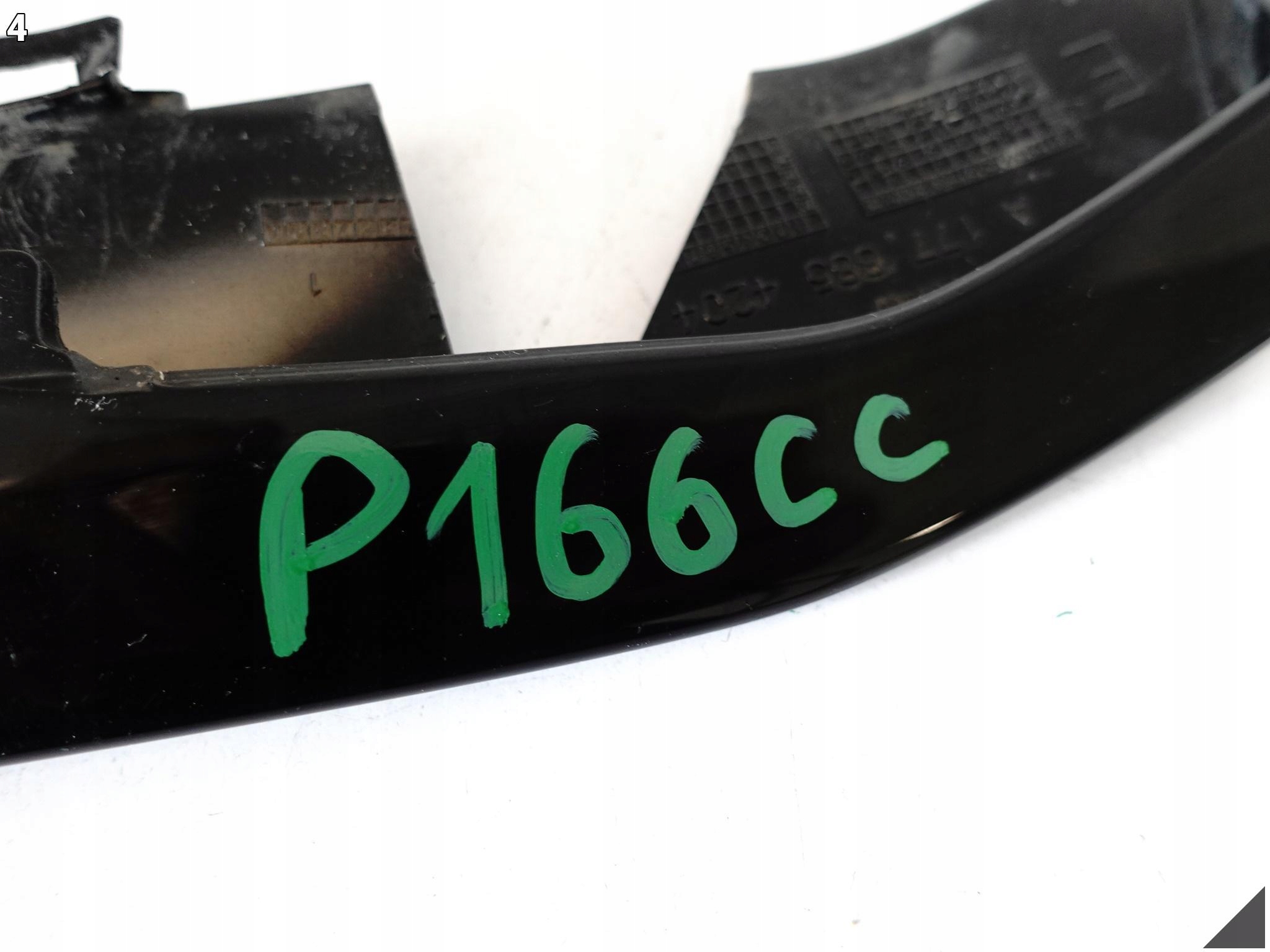MERCEDES A-KLASA W177 A35 35 AMG 18-22 LISTWA SPOILER PRZÓD ŚRODKOWA MERCEDES A-KLASA W177 A35 35 AMG 18-22 LISTWA SPOILER PRZÓD ŚRODKOWA - obrazek 5