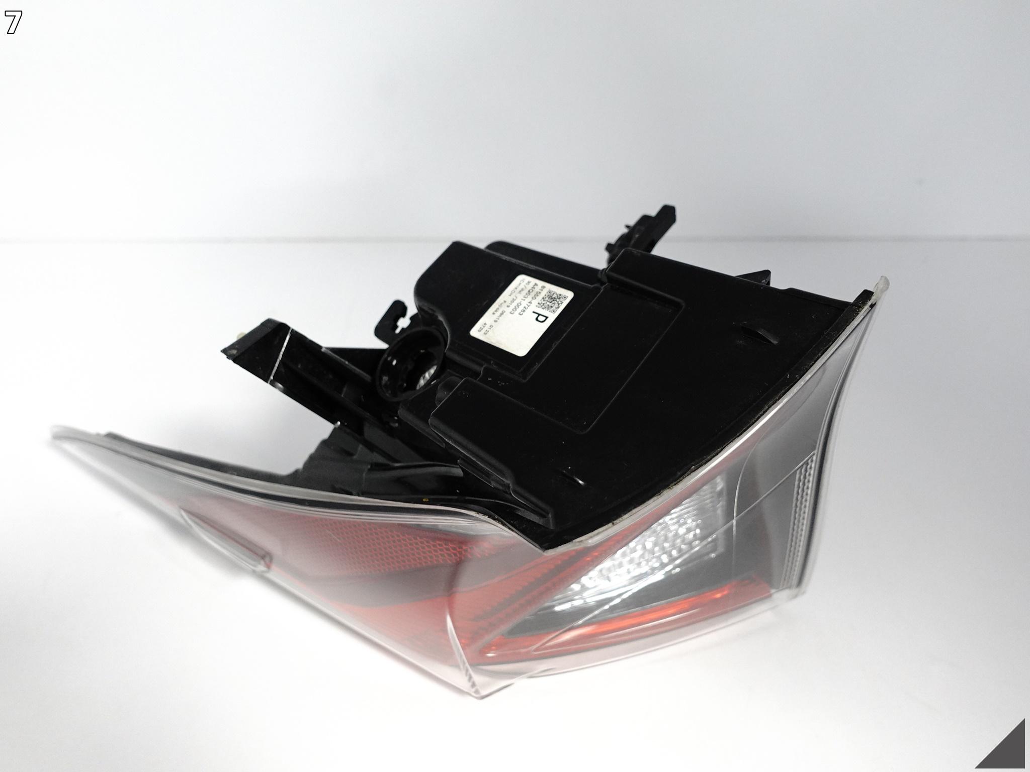TOYOTA PRIUS IV XW50 HYBRID 15-19 LAMPA LED PRAWA TYŁ EUROPA 81550-47283 TOYOTA PRIUS IV XW50 HYBRID 15-19 LAMPA LED PRAWA TYŁ EUROPA 81550-47283 - obrazek 8