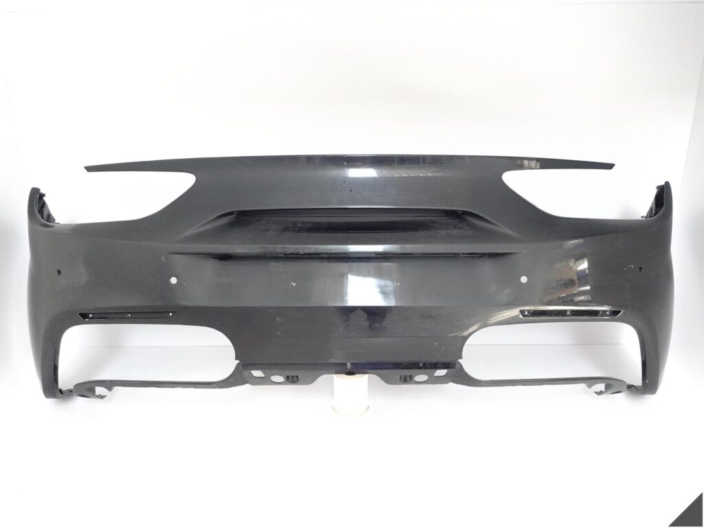FERRARI 488 GTB SPIDER F142 15-19 ZDERZAK BUMPER TYŁ 086637900 4xPDC FERRARI 488 GTB SPIDER F142 15-19 ZDERZAK BUMPER TYŁ 086637900 4xPDC