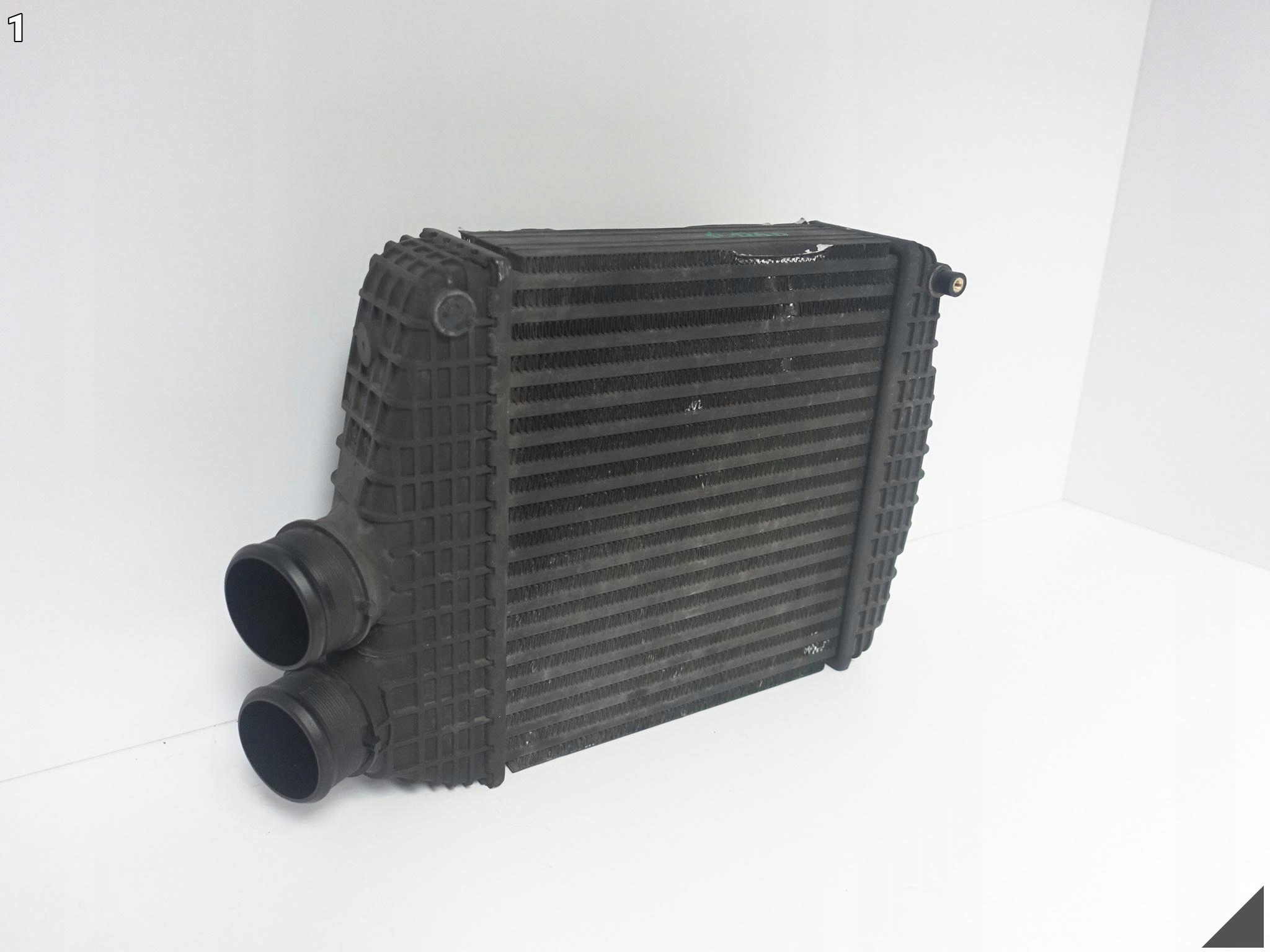 MASERATI GHIBLI M157 LEVANTE M161 QUATTROPORTE M156 INTERCOOLER PRAWY MASERATI GHIBLI M157 LEVANTE M161 QUATTROPORTE M156 INTERCOOLER PRAWY - obrazek 2