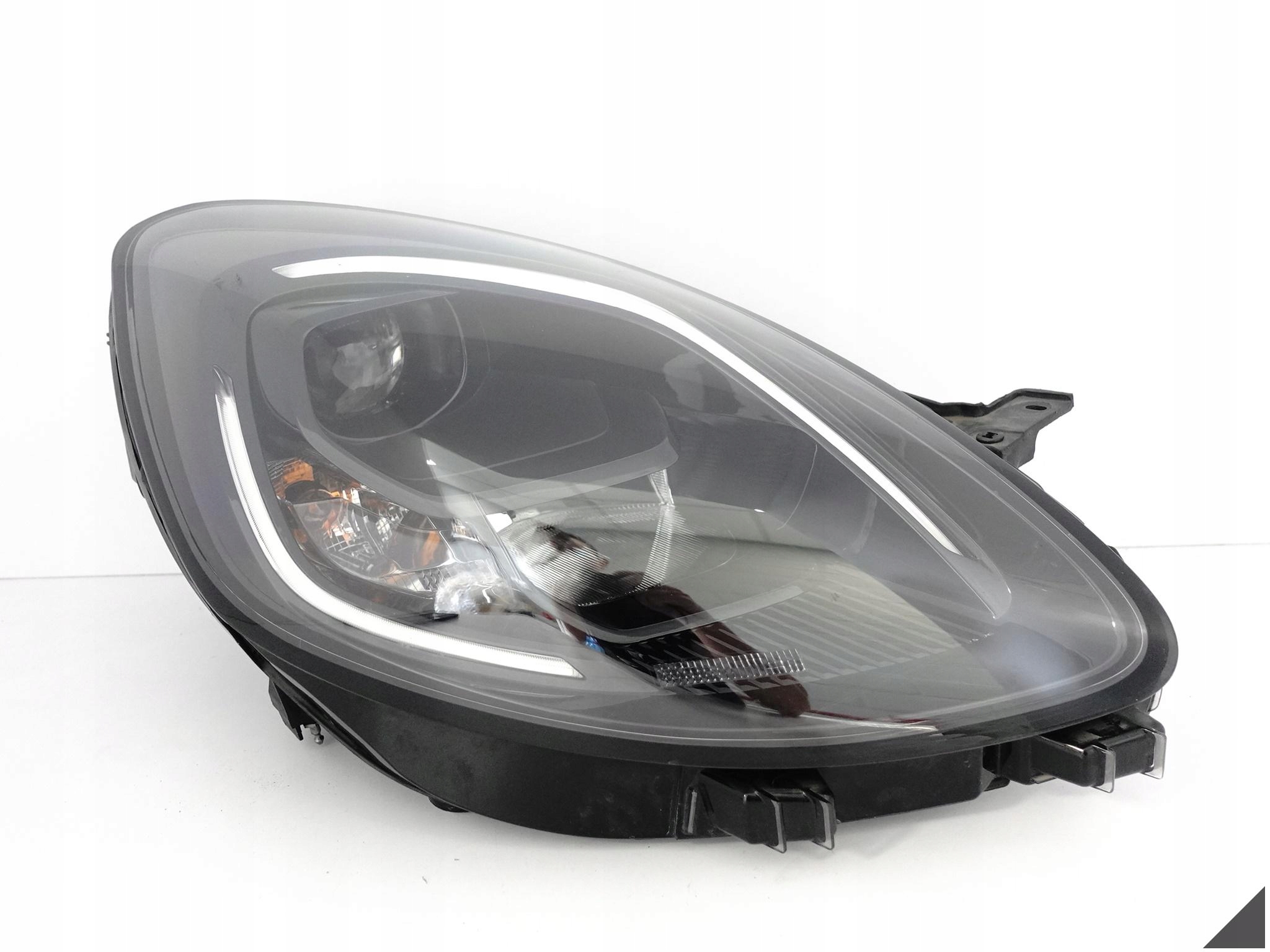 FORD PUMA II MK2 19-23 LAMPA ZWYKŁA HALOGEN LED + H1 PRAWA PRZÓD EUROPA FORD PUMA II MK2 19-23 LAMPA ZWYKŁA HALOGEN LED + H1 PRAWA PRZÓD EUROPA