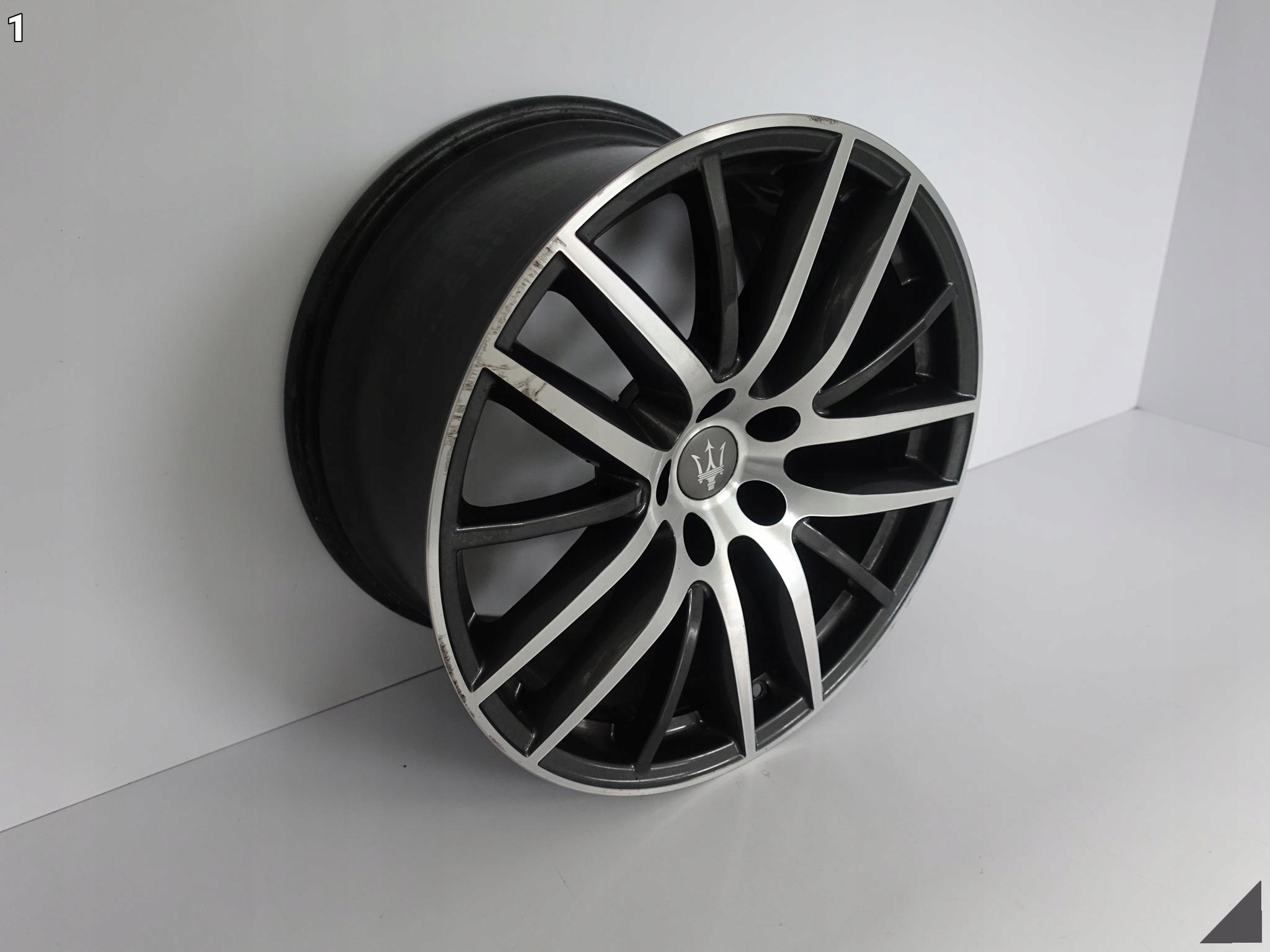 MASERATI GHIBLI M157 FELGA SPEEDLINE 10JX19 ET40 5X114.3 670016855+DEKIELEK MASERATI GHIBLI M157 FELGA SPEEDLINE 10JX19 ET40 5X114.3 670016855+DEKIELEK - obrazek 2