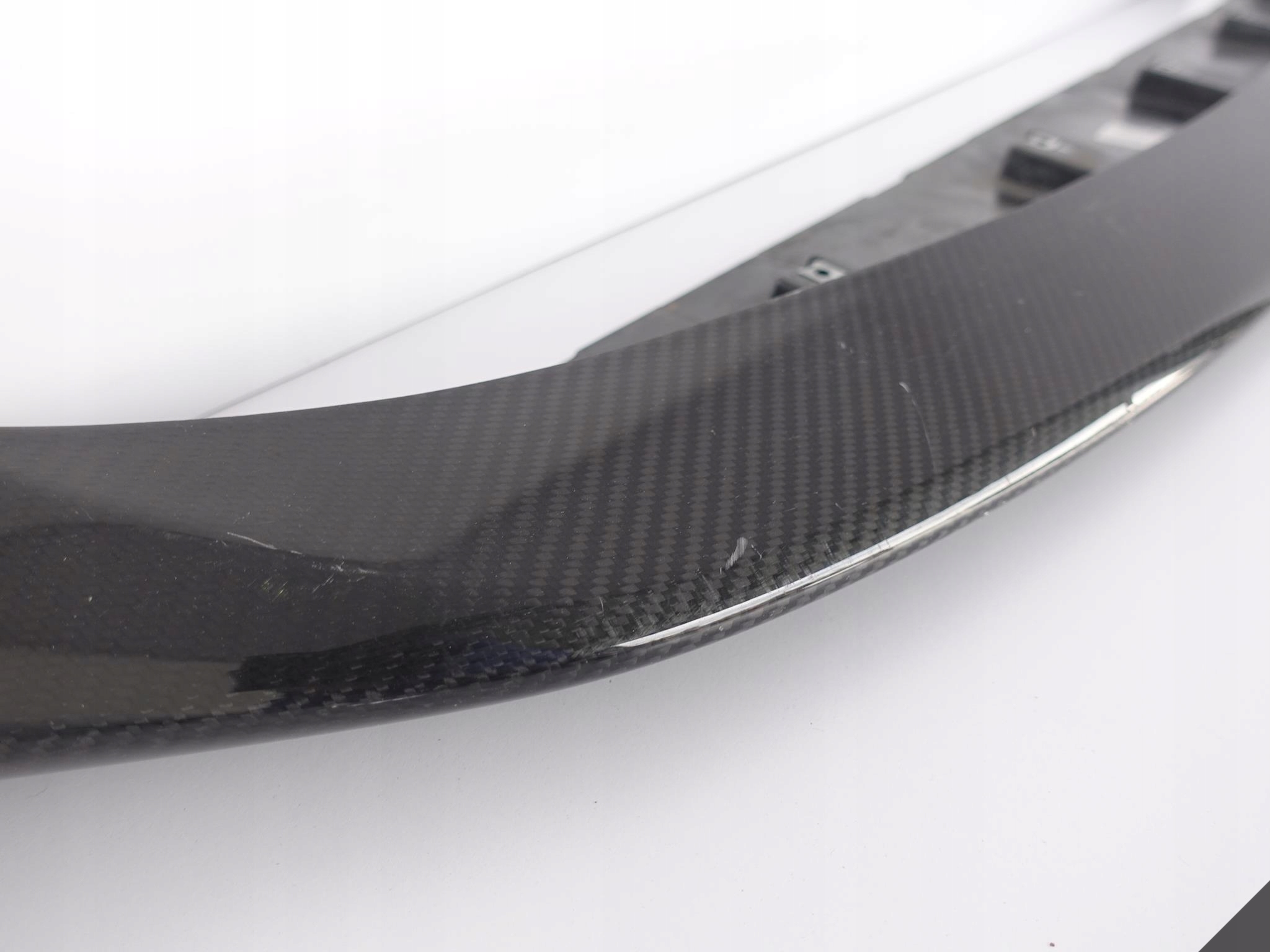 MASERATI LEVANTE TROFEO GTS LIFT CARBON SPOILER MASERATI LEVANTE TROFEO GTS LIFT CARBON SPOILER - obrazek 3