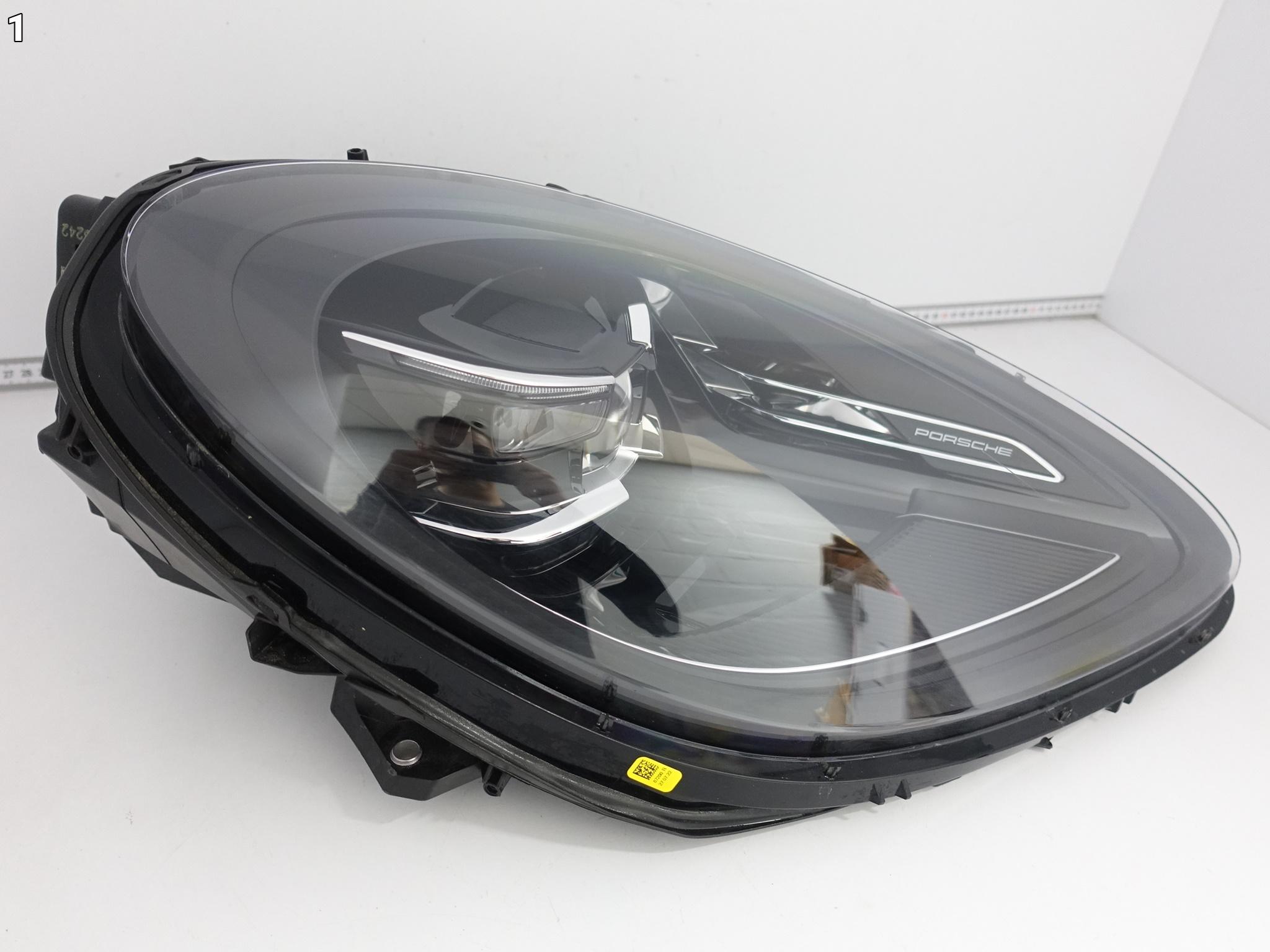 PORSCHE MACAN 95B ( II LIFT ) 21-24 LAMPA FULL LED PDLS MATRIX PRAWA EU PORSCHE MACAN 95B ( II LIFT ) 21-24 LAMPA FULL LED PDLS MATRIX PRAWA EU - obrazek 2
