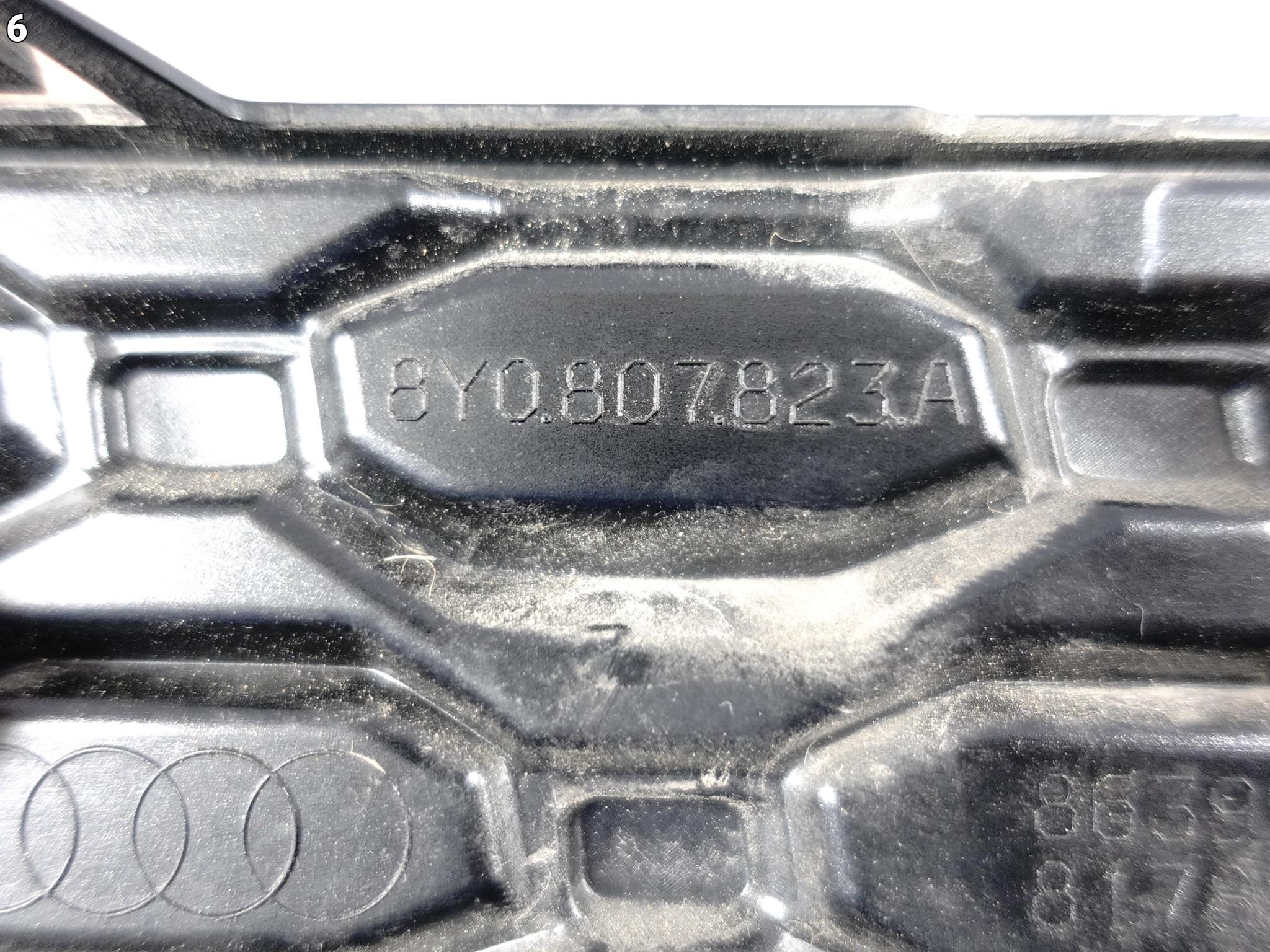 AUDI RS3 8Y0 20-24 LISTWA ZAŚLEPKA ATRAPA W ZDERZAK TYŁ POD CZUJNIKI PDC AUDI RS3 8Y0 20-24 LISTWA ZAŚLEPKA ATRAPA W ZDERZAK TYŁ POD CZUJNIKI PDC - obrazek 7