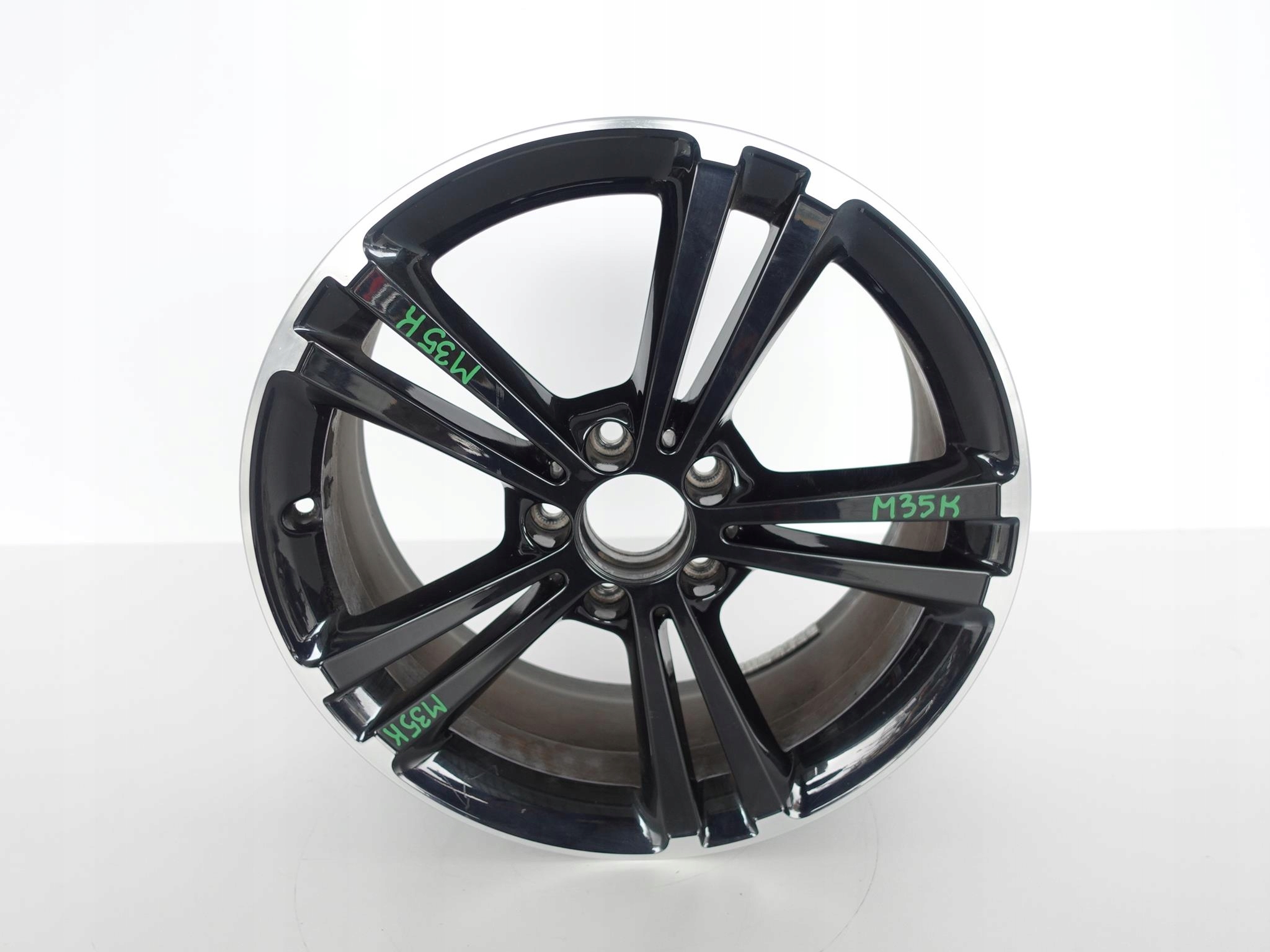 MERCEDES A-KLASA W177 7,5X18 ET49 5X112 FELGA MERCEDES A-KLASA W177 7,5X18 ET49 5X112 FELGA