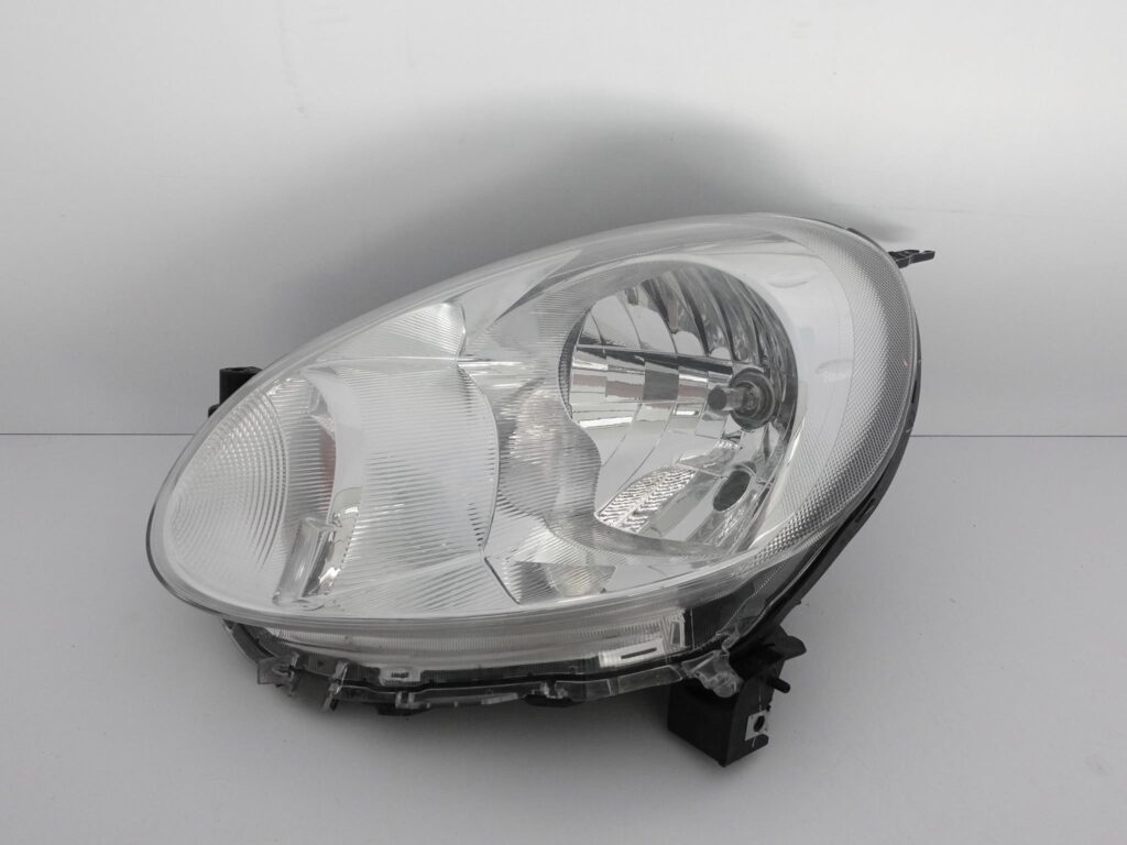 NISSAN MICRA K13 IV 10-13 LAMPA LEWA ZWYKŁA PRZÓD EU NISSAN MICRA K13 IV 10-13 LAMPA LEWA ZWYKŁA PRZÓD EU