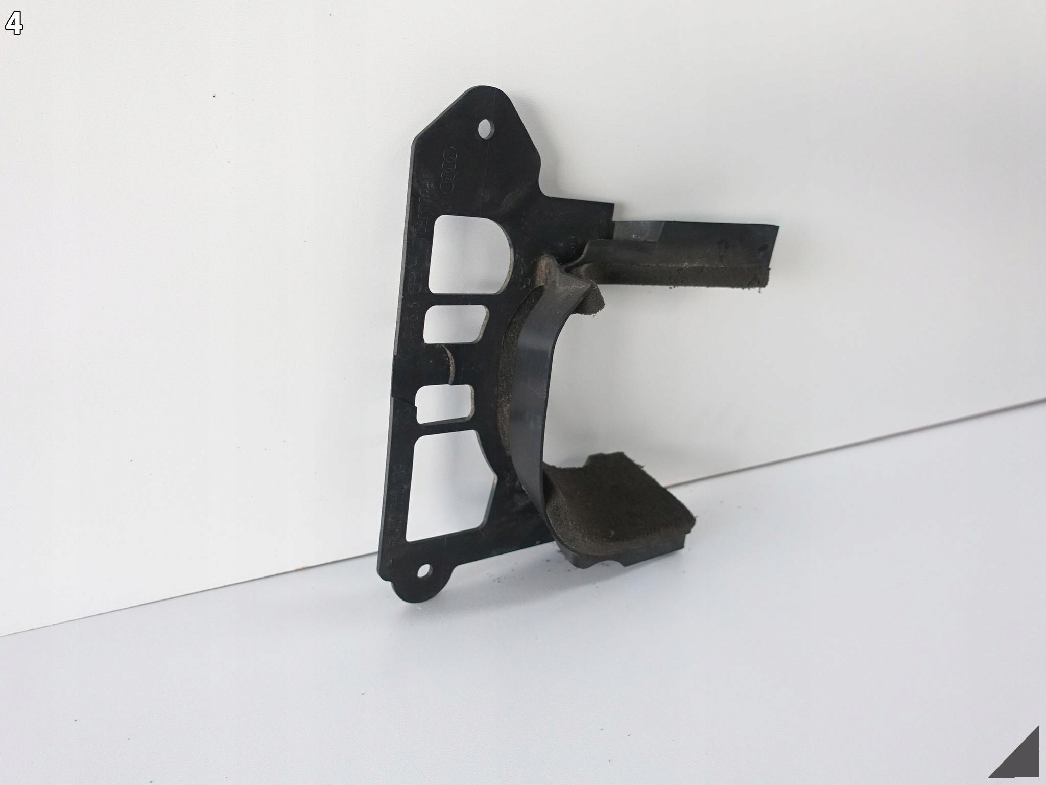 AUDI A6 S6 4G0 A7 S7 4G8 C7 LIFT 10-18 OSŁONA PÓŁOSI LEWA PRZÓD AUDI A6 S6 4G0 A7 S7 4G8 C7 LIFT 10-18 OSŁONA PÓŁOSI LEWA PRZÓD - obrazek 5