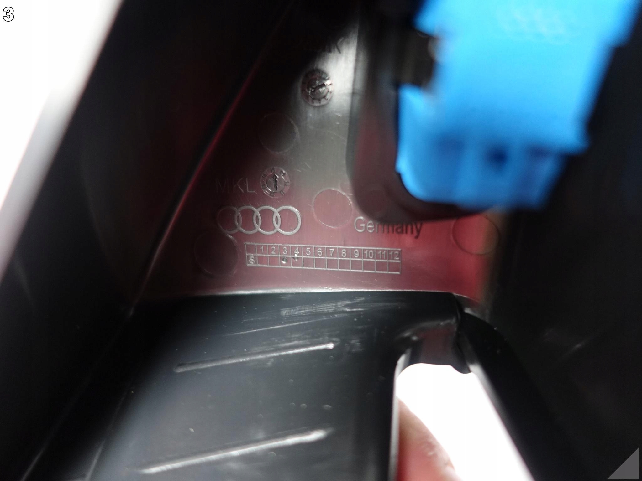 AUDI A7 S7 4G8 LIFT 10-18 OSŁONA LUSTERKA PRAWA PRZÓD ASYSYTENT ZMIANY PASA AUDI A7 S7 4G8 LIFT 10-18 OSŁONA LUSTERKA PRAWA PRZÓD ASYSYTENT ZMIANY PASA - obrazek 4