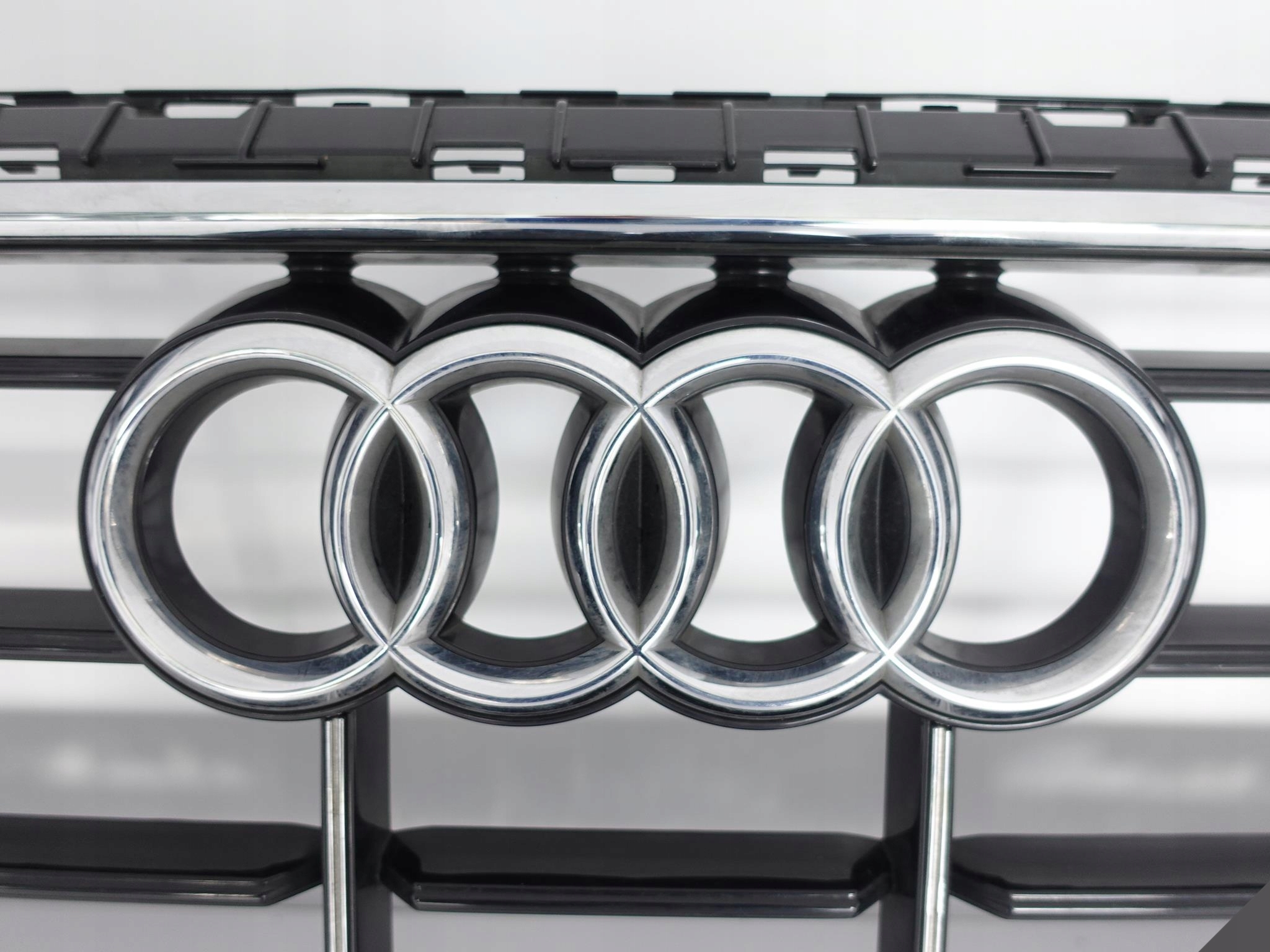 AUDI Q8 4M8 S-LINE 18- ZDERZAK GRILL ATRAPA *PDC* AUDI Q8 4M8 S-LINE 18- ZDERZAK GRILL ATRAPA *PDC* - obrazek 6