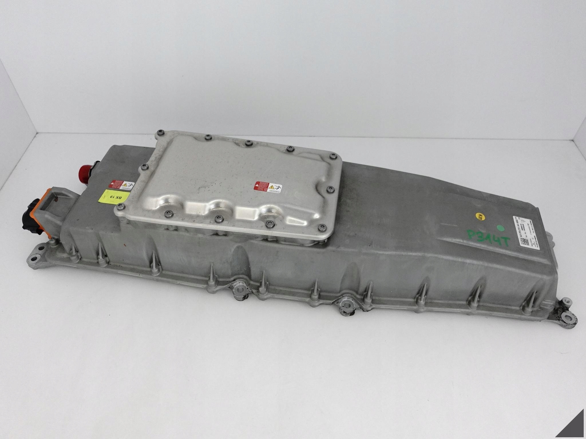 PORSCHE TAYCAN 9J1 E-TRON GT RS 4J3 MODUŁ IZOLATOR AKUMULATORA BATERIA PORSCHE TAYCAN 9J1 E-TRON GT RS 4J3 MODUŁ IZOLATOR AKUMULATORA BATERIA