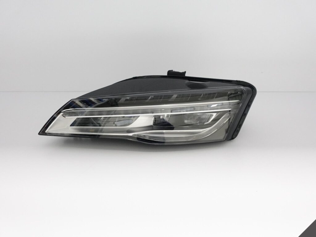 AUDI R8 420 LIFT 12-15 LAMPA FULL LED LEWA USA AUDI R8 420 LIFT 12-15 LAMPA FULL LED LEWA USA