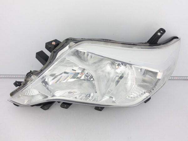 TOYOTA LAND CRUISER J150 150 LIFT 13-17 LAMPA LEWA ZWYKŁA PRZÓD EUROPA TOYOTA LAND CRUISER J150 150 LIFT 13-17 LAMPA LEWA ZWYKŁA PRZÓD EUROPA