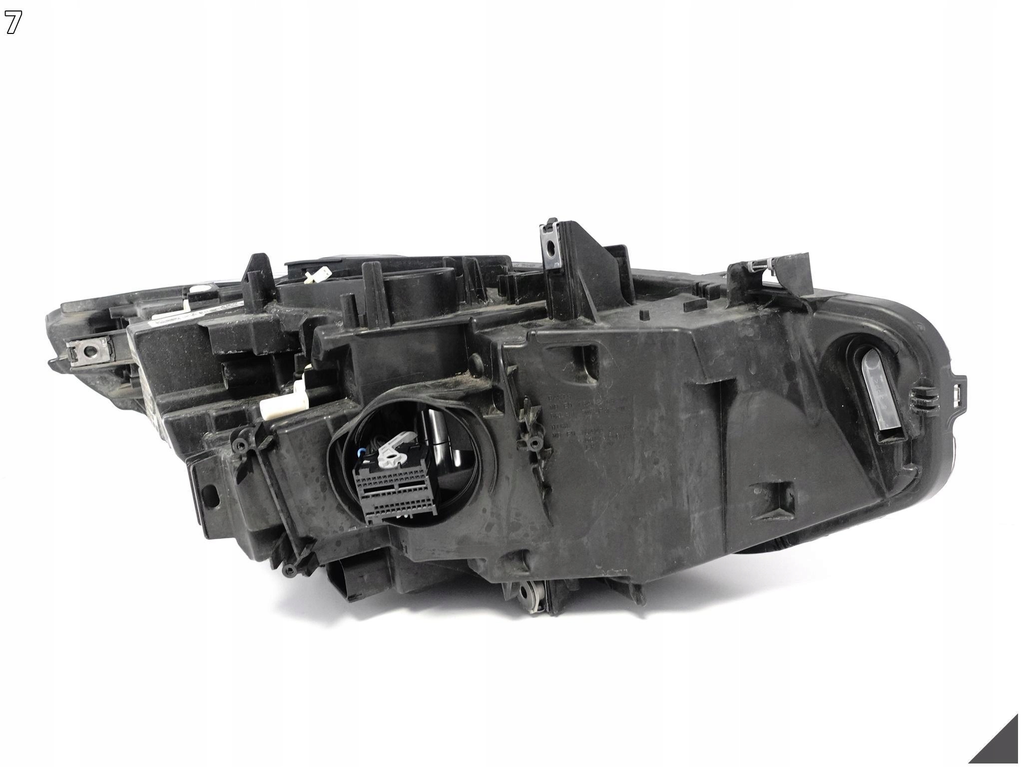 BMW M3 F80 M4 F82 F83 4 F32 F33 F36 LCI LIFT LAMPA ADAPTIVE FULL LED LEWA BMW M3 F80 M4 F82 F83 4 F32 F33 F36 LCI LIFT LAMPA ADAPTIVE FULL LED LEWA - obrazek 8