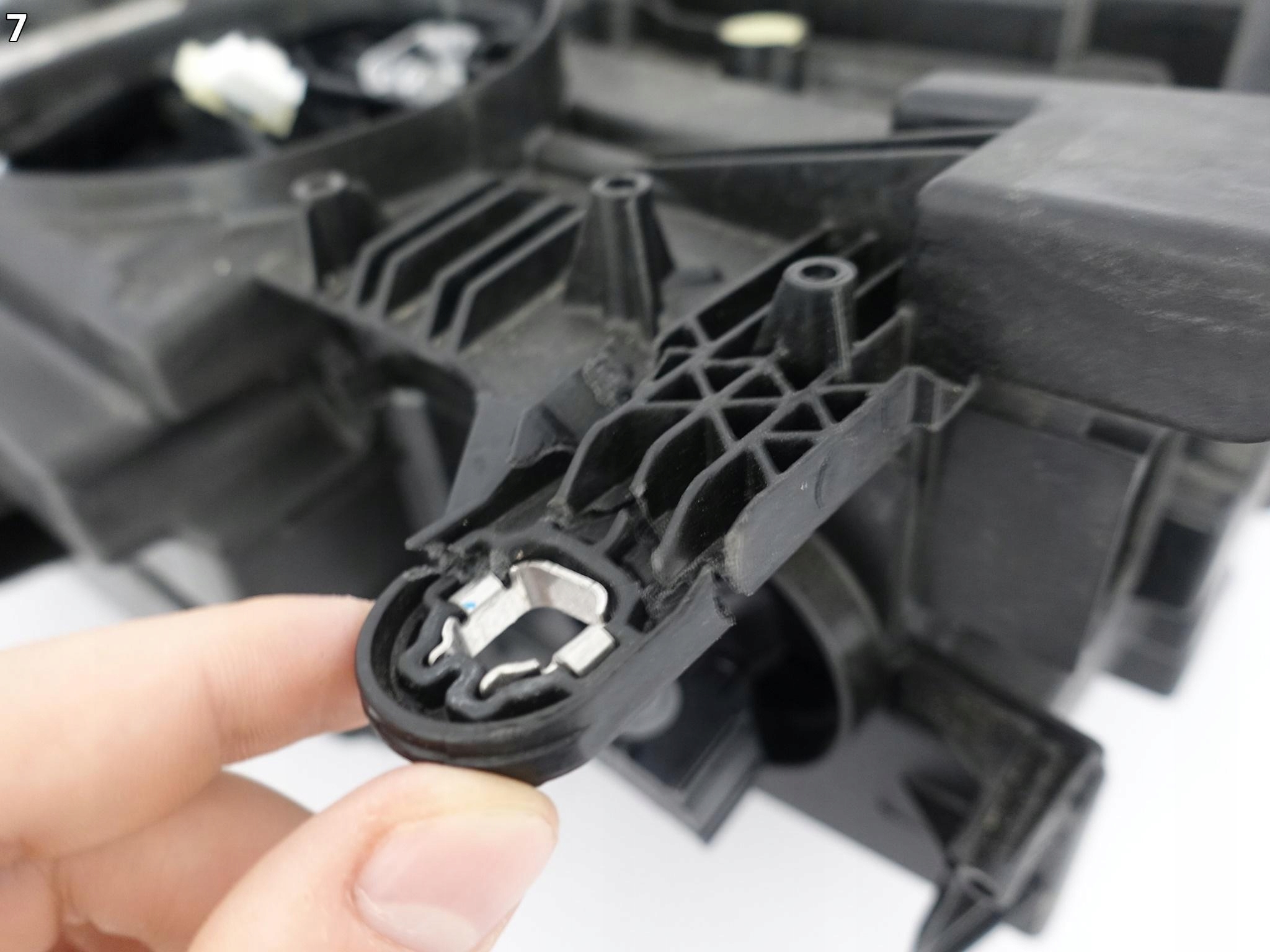 BMW X2 F39 LIFT LCI 20-23 LAMPA FULL LED PRAWA PRZÓD EU BMW X2 F39 LIFT LCI 20-23 LAMPA FULL LED PRAWA PRZÓD EU - obrazek 8