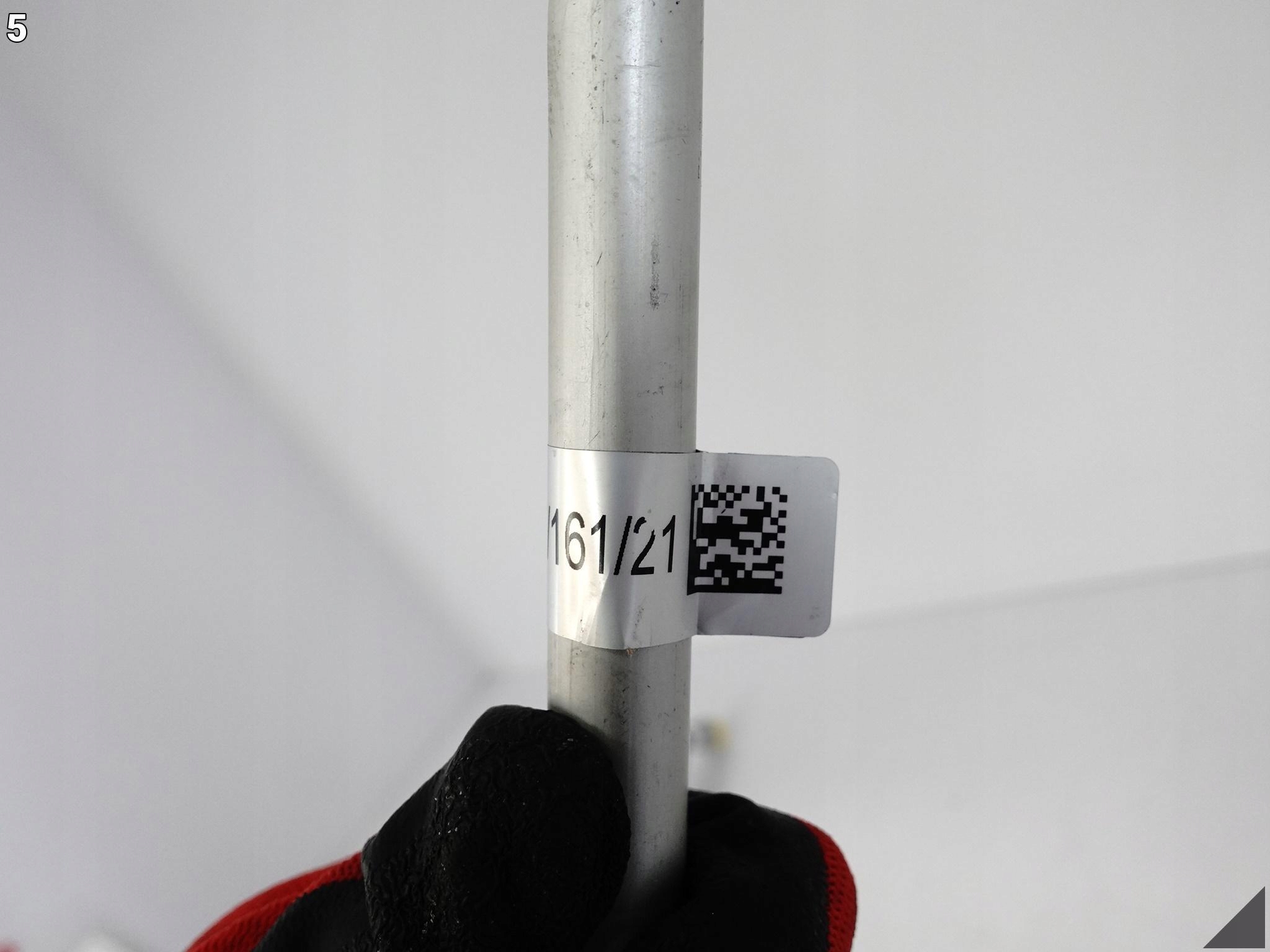 FERRARI PRZEWÓD RURKA WĄŻ DOPROWADZAJĄCY OLEJ OSŁONA GL-5 859817 FERRARI PRZEWÓD RURKA WĄŻ DOPROWADZAJĄCY OLEJ OSŁONA GL-5 859817 - obrazek 6