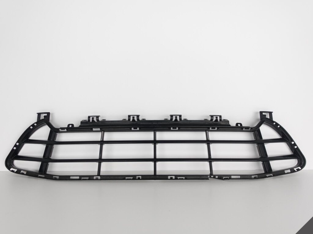 BMW X1 F48 LCI LIFT 19- SPORT-LINE KRATKA ŚRODKOWA BMW X1 F48 LCI LIFT 19- SPORT-LINE KRATKA ŚRODKOWA