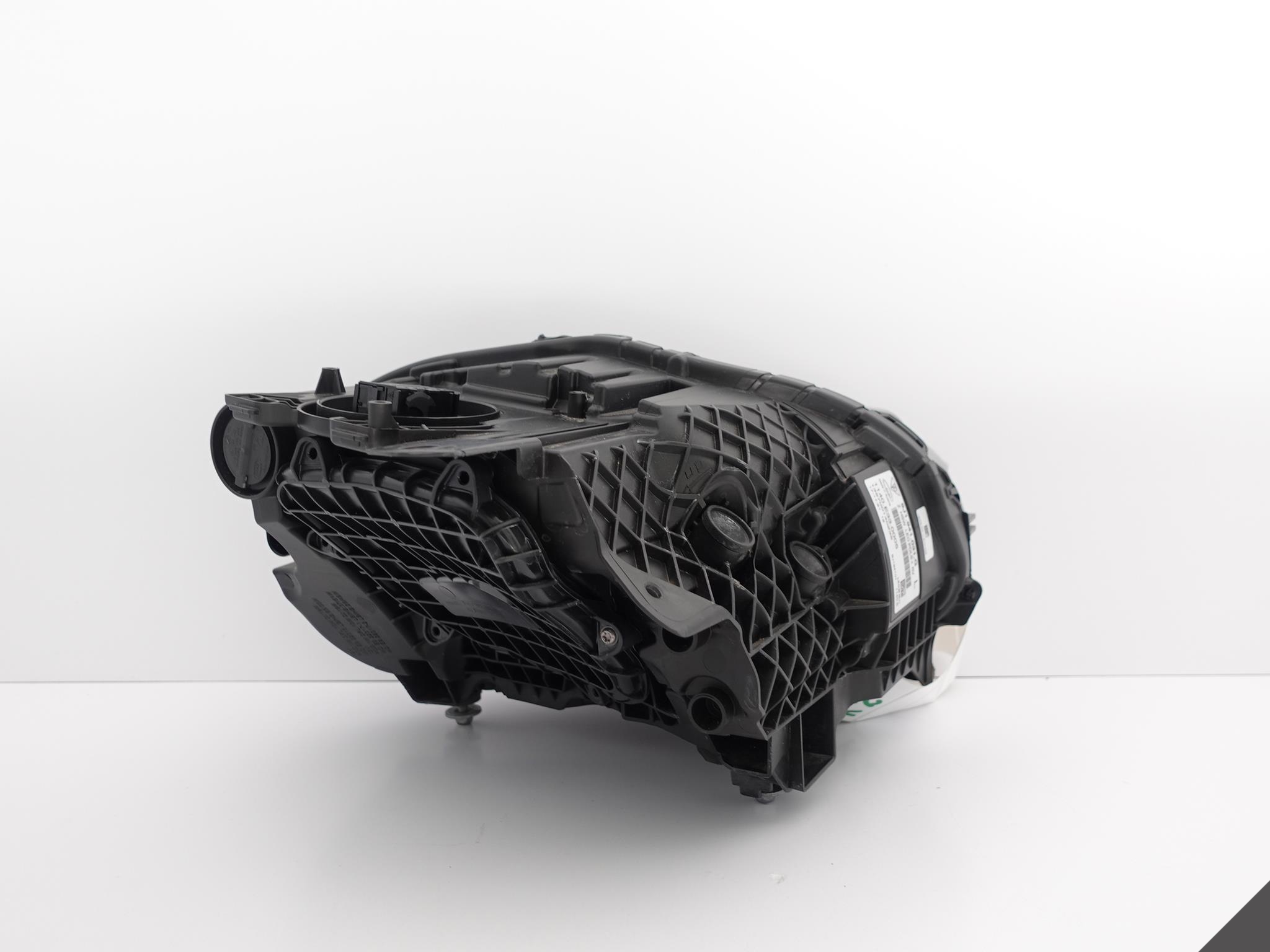 PORSCHE TAYCAN 9J1 LAMPA FULL LED PDLS+ LEWA EU PORSCHE TAYCAN 9J1 LAMPA FULL LED PDLS+ LEWA EU - obrazek 7