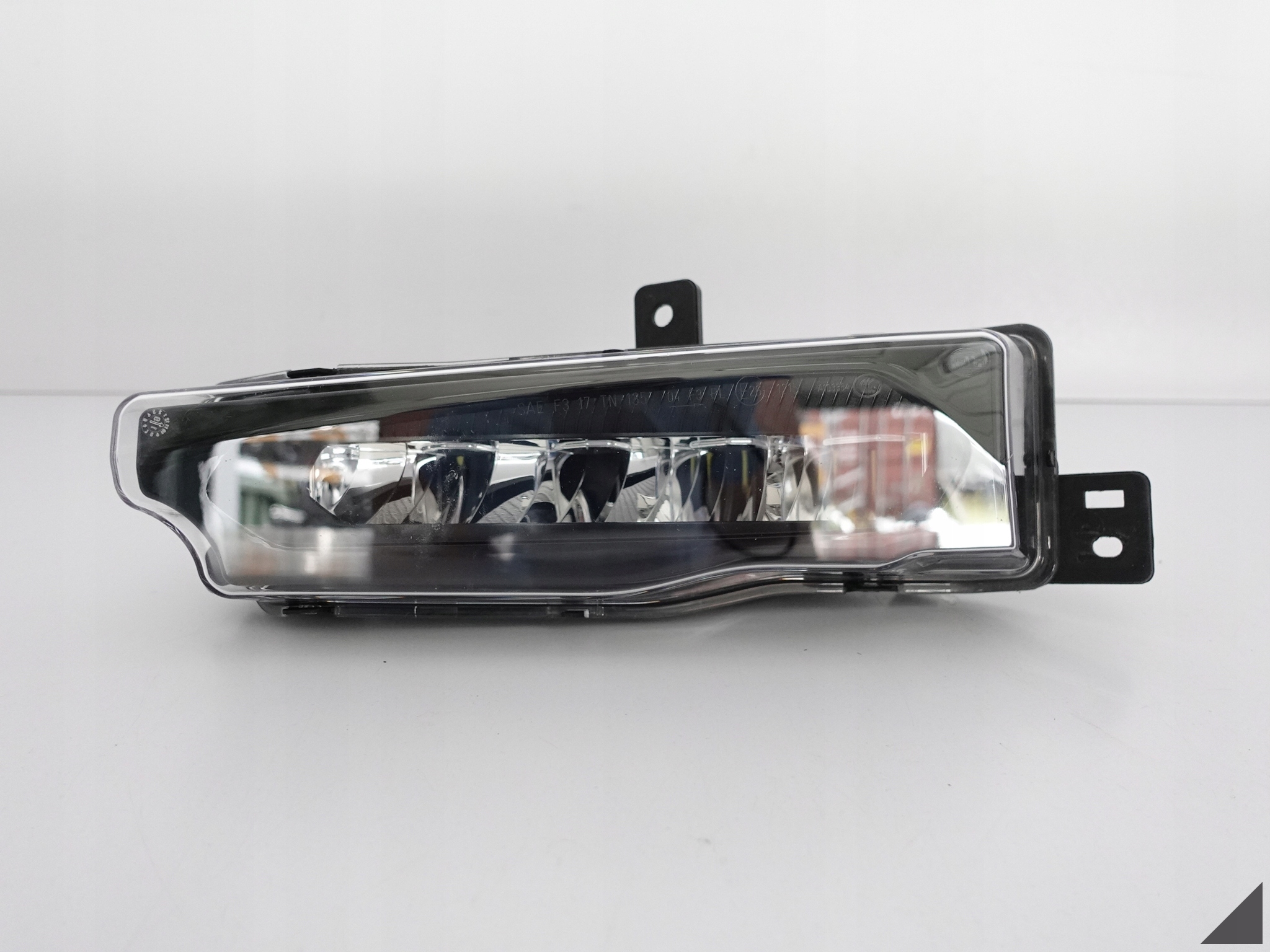 BMW X3 G01 X4 G02 LED DRL HALOGEN CIEMNY LEWY BMW X3 G01 X4 G02 LED DRL HALOGEN CIEMNY LEWY