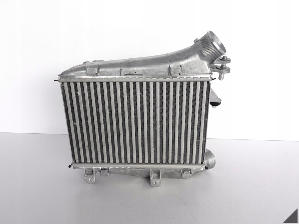 AUDI RS6 4K0 RS7 4K8 C8 4.0 TFSI CHŁODNICA INTERCOOLER PRAWY PRZÓD AUDI RS6 4K0 RS7 4K8 C8 4.0 TFSI CHŁODNICA INTERCOOLER PRAWY PRZÓD