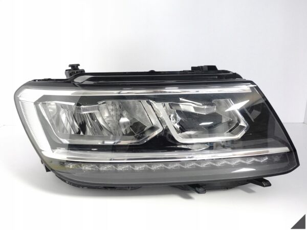 VW TIGUAN II 2 5NB 15-20 LAMPA FULL LED PRAWA PRZÓD EUROPA 5NB941036D VW TIGUAN II 2 5NB 15-20 LAMPA FULL LED PRAWA PRZÓD EUROPA 5NB941036D
