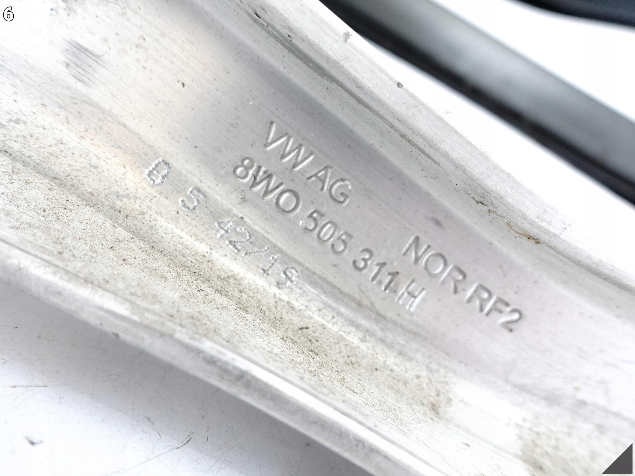AUDI A5 F5 8W6 A4 8W0 B9 15- ZAWIESZENIE ZWROTNICA WAHACZE PRAWA TYŁ 36KM AUDI A5 F5 8W6 A4 8W0 B9 15- ZAWIESZENIE ZWROTNICA WAHACZE PRAWA TYŁ 36KM - obrazek 7