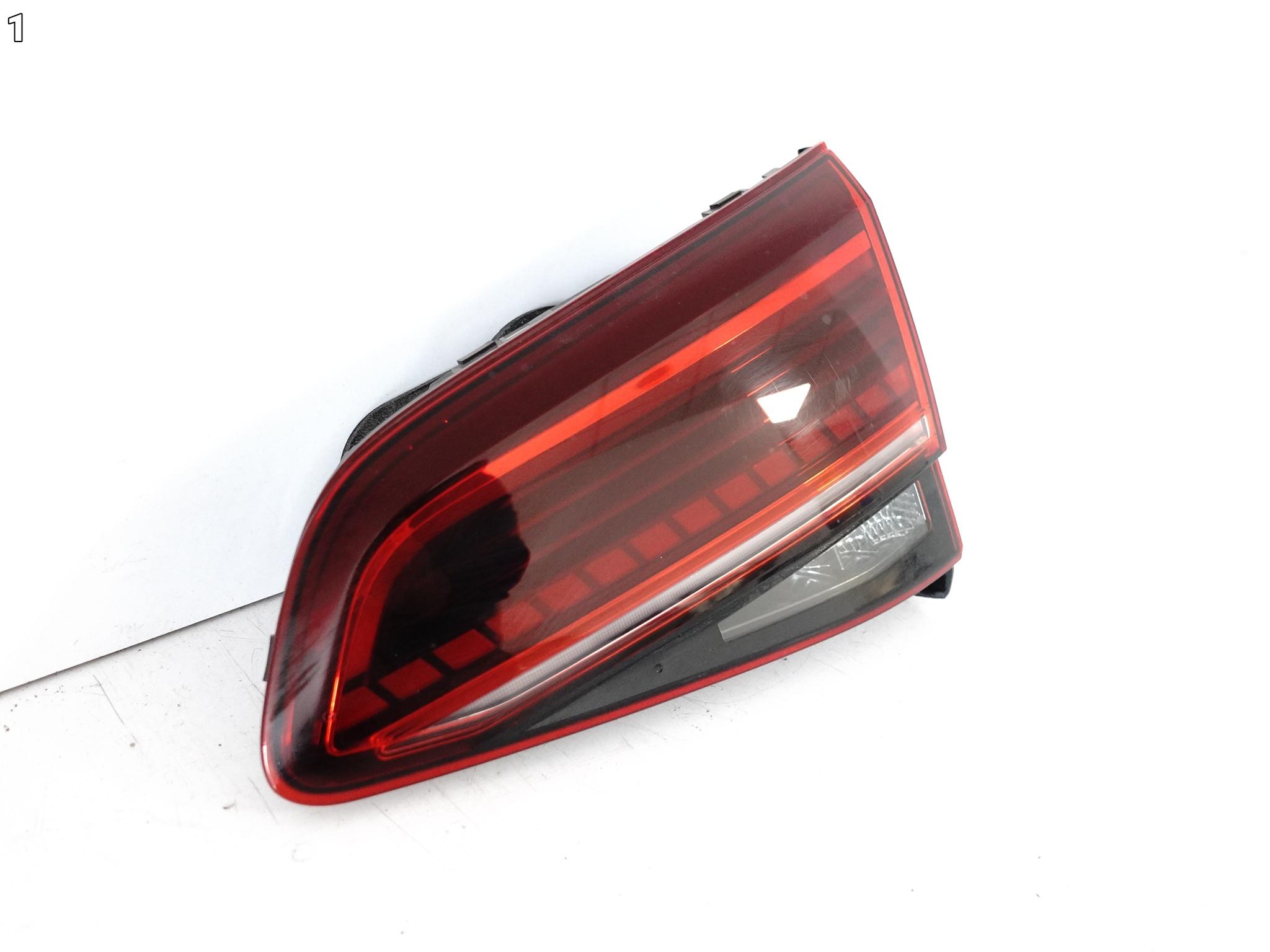 VW GOLF VII 7 5G0 LIFT GTI R 17-20 LAMPA LED PRAWA TYŁ W KLAPĘ EUROPA VW GOLF VII 7 5G0 LIFT GTI R 17-20 LAMPA LED PRAWA TYŁ W KLAPĘ EUROPA - obrazek 2