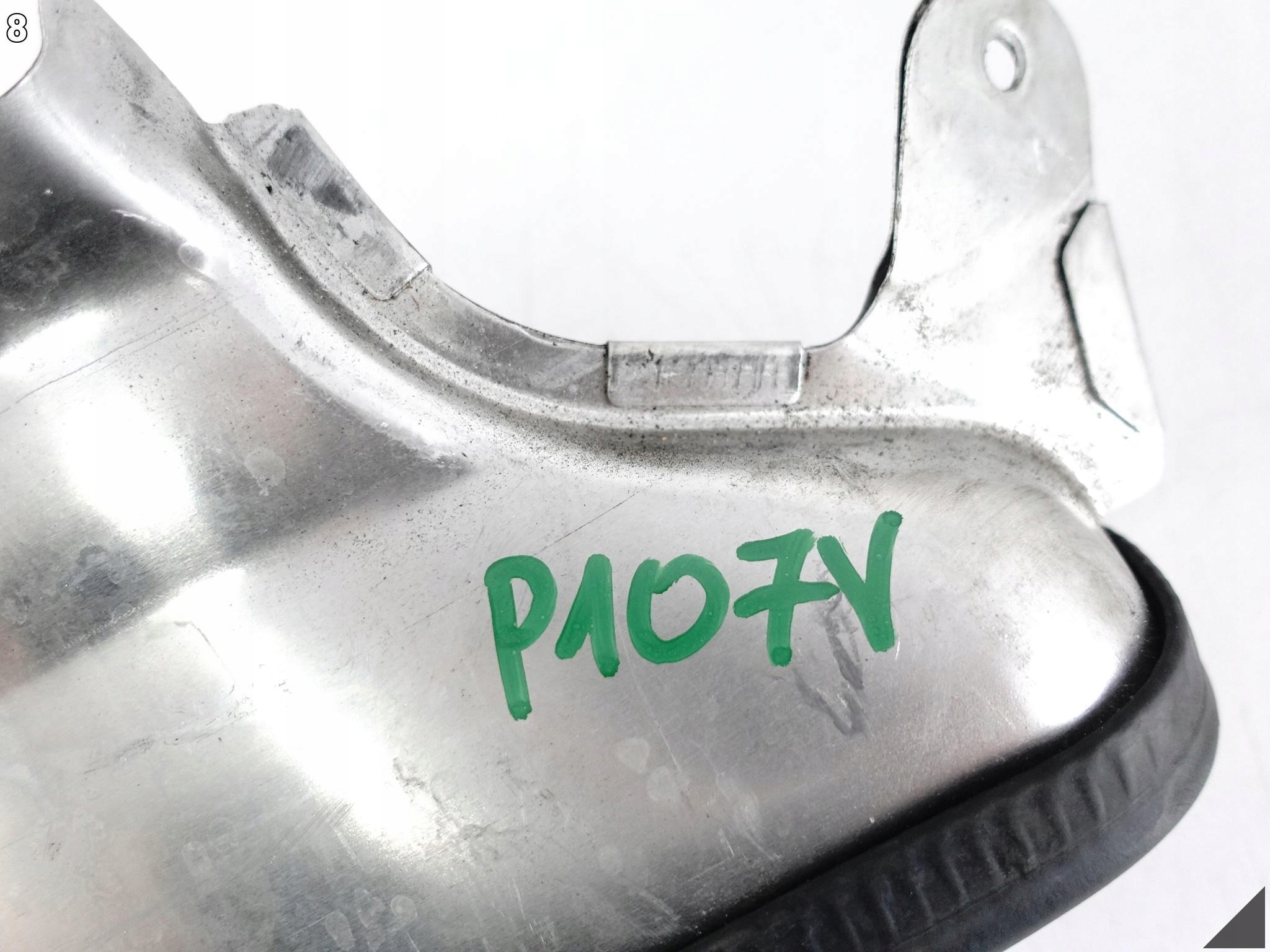 PORSCHE 911 992 19- KIEROWNICA POWIETRZA PROWADNICA WLOT TYLNA ŚRODKOWA PORSCHE 911 992 19- KIEROWNICA POWIETRZA PROWADNICA WLOT TYLNA ŚRODKOWA - obrazek 9