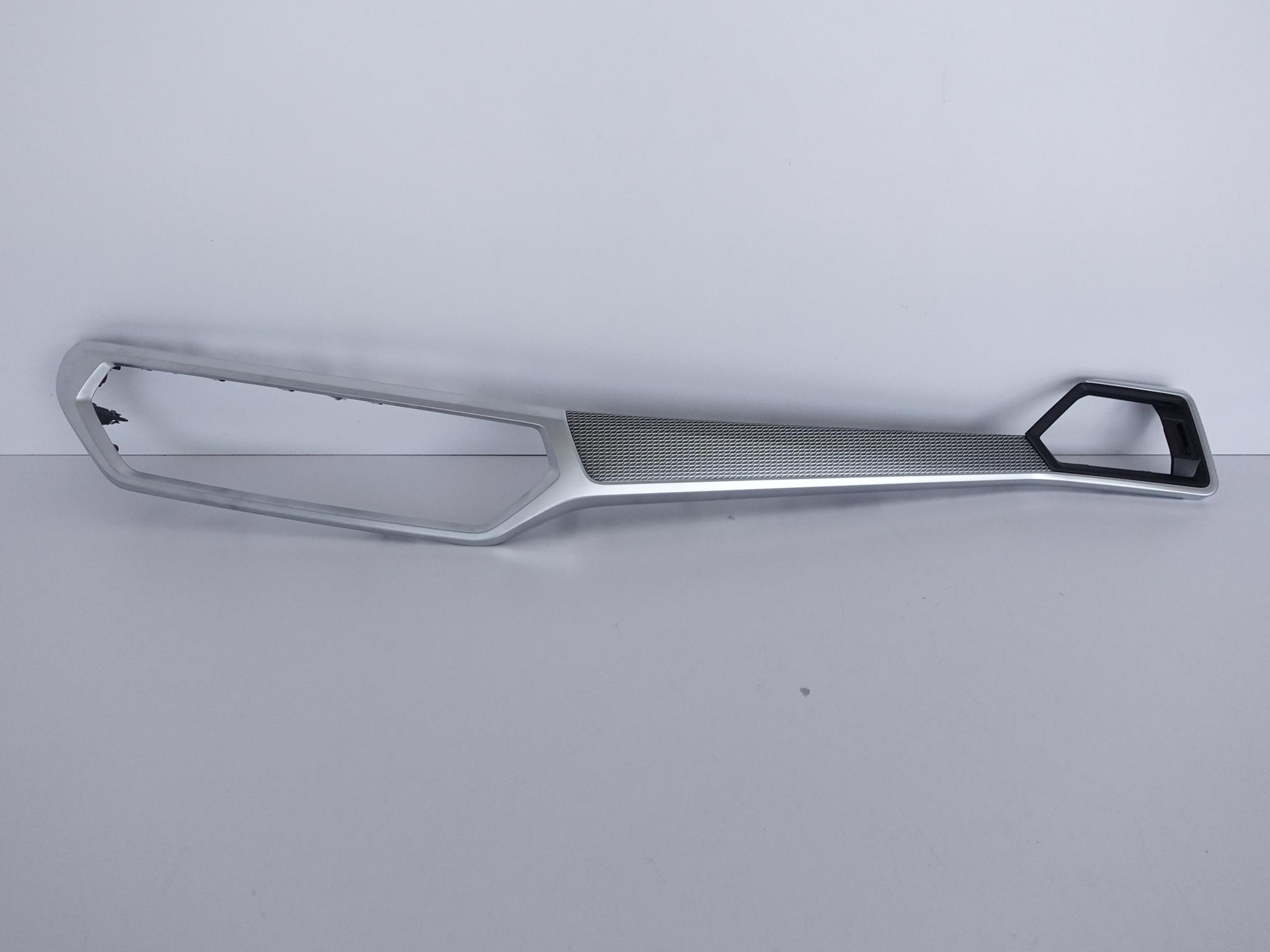 BMW 3 G20 G21 LISTWA DEKOR ALU TETRAGON AMBIENT BMW 3 G20 G21 LISTWA DEKOR ALU TETRAGON AMBIENT