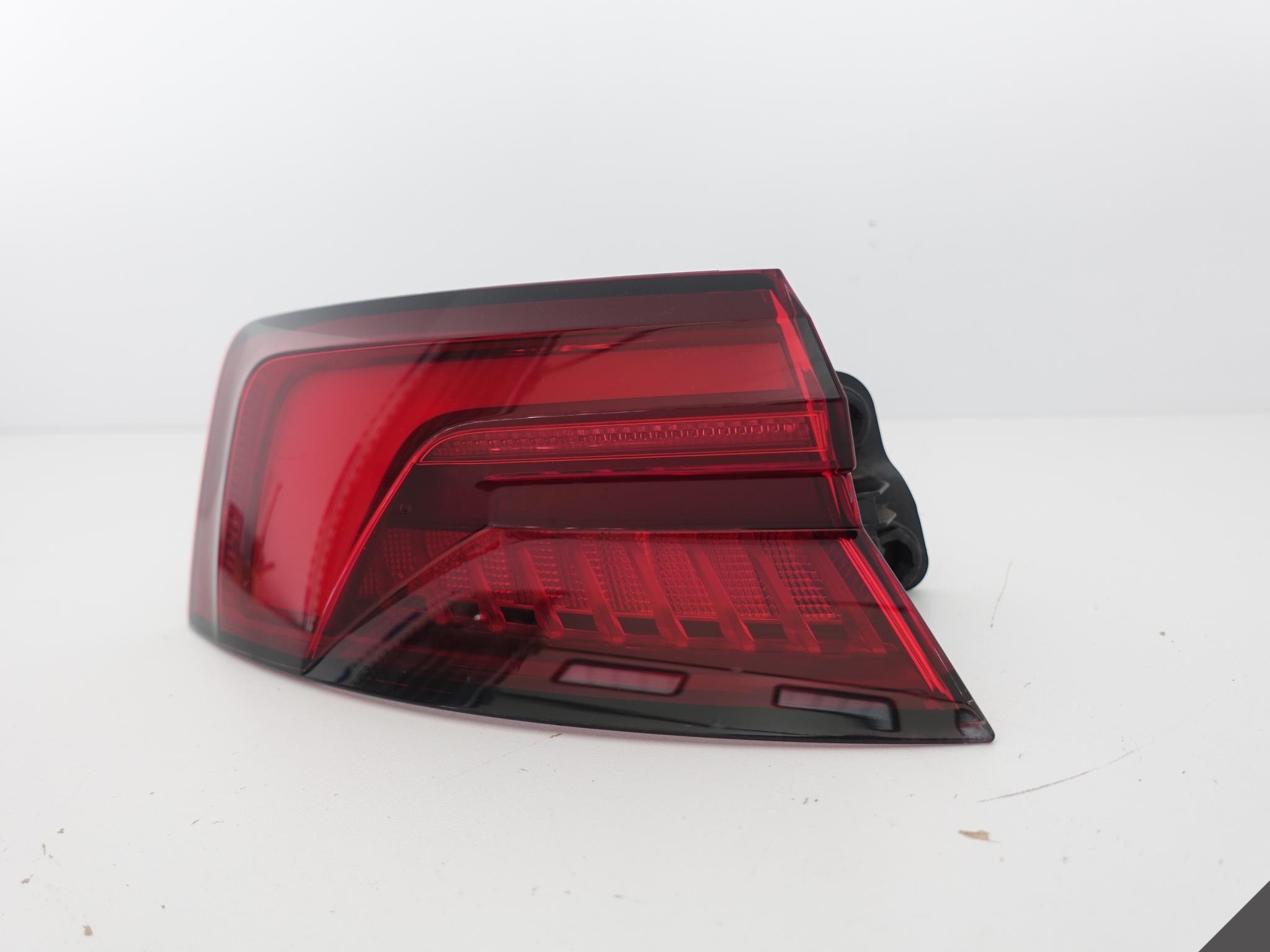 AUDI A5 8W6 B9 F5 16-19 LED LAMPA LEWA TYŁ EU AUDI A5 8W6 B9 F5 16-19 LED LAMPA LEWA TYŁ EU - obrazek 4