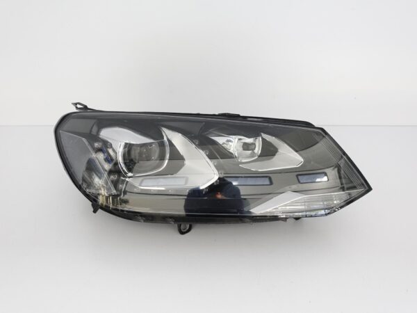VW TOUAREG II 2 7P1 10-14 XENON+LED PRAWA LAMPA VW TOUAREG II 2 7P1 10-14 XENON+LED PRAWA LAMPA