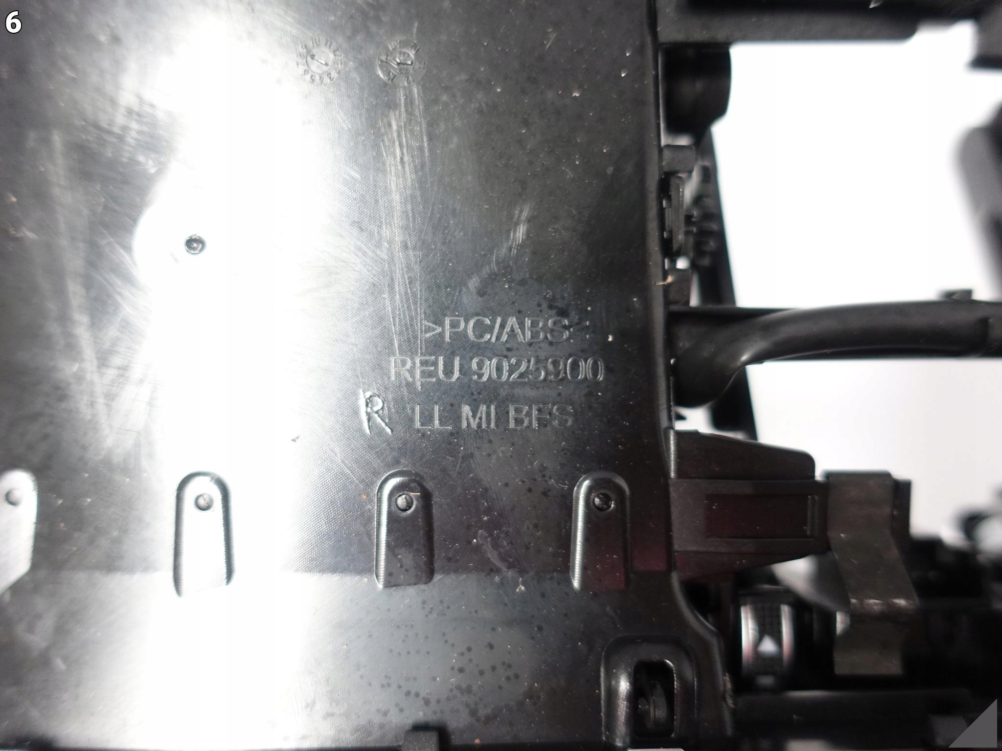 AUDI A7 A6 4G8 4G0 LIFT 14-18 KRATKA NAWIEWU ŚRODKOWA PRZEŁĄCZNIKI DEKOR AUDI A7 A6 4G8 4G0 LIFT 14-18 KRATKA NAWIEWU ŚRODKOWA PRZEŁĄCZNIKI DEKOR - obrazek 7